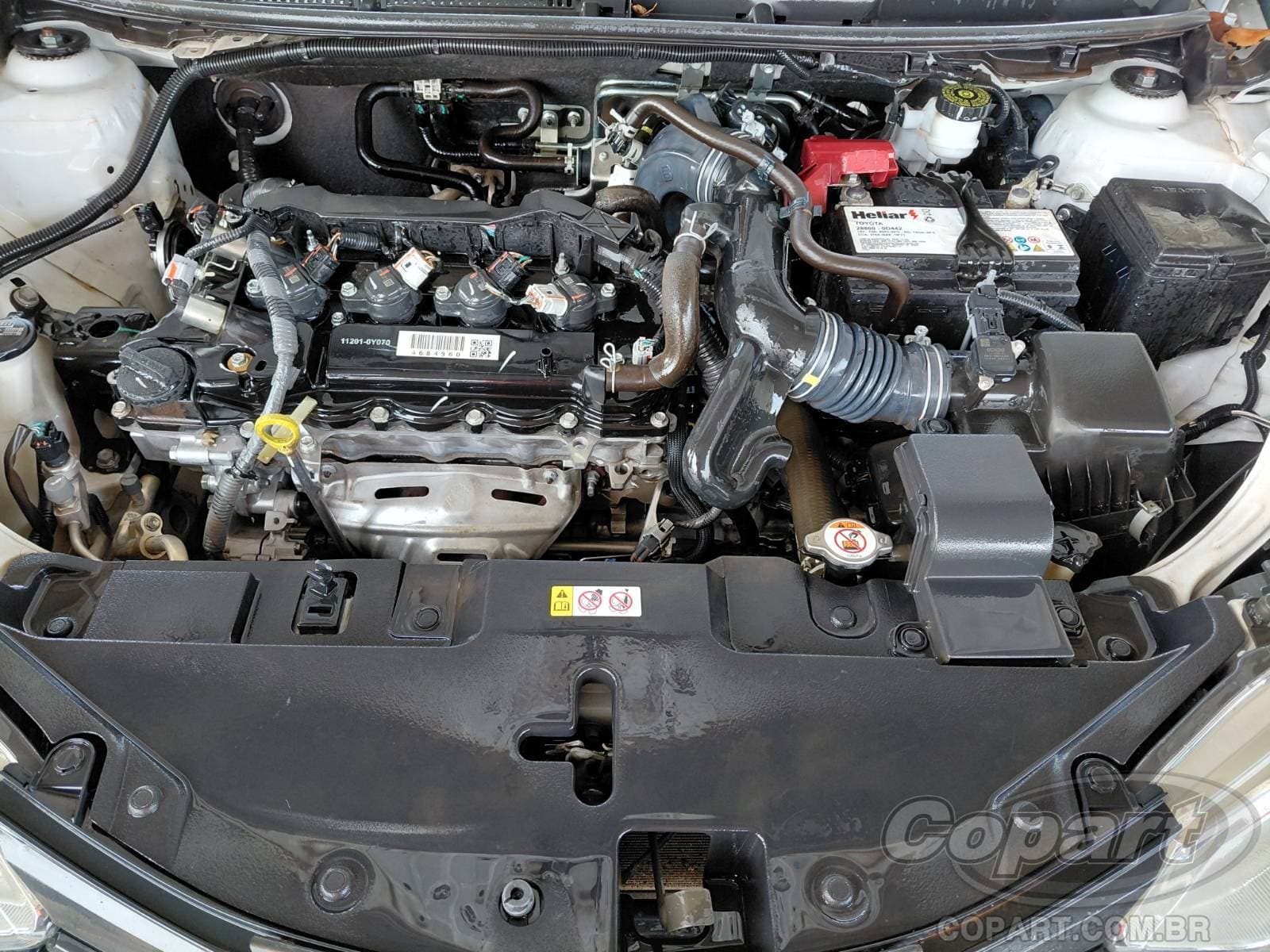 Toyota Yaris Seda 2023 — foto 7