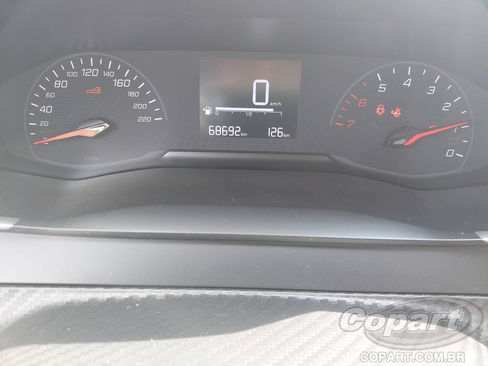 Peugeot 208 2023 — foto 8
