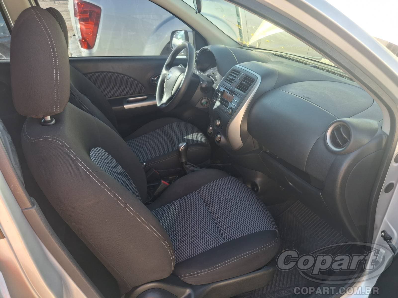 Nissan March 2015 — foto 5
