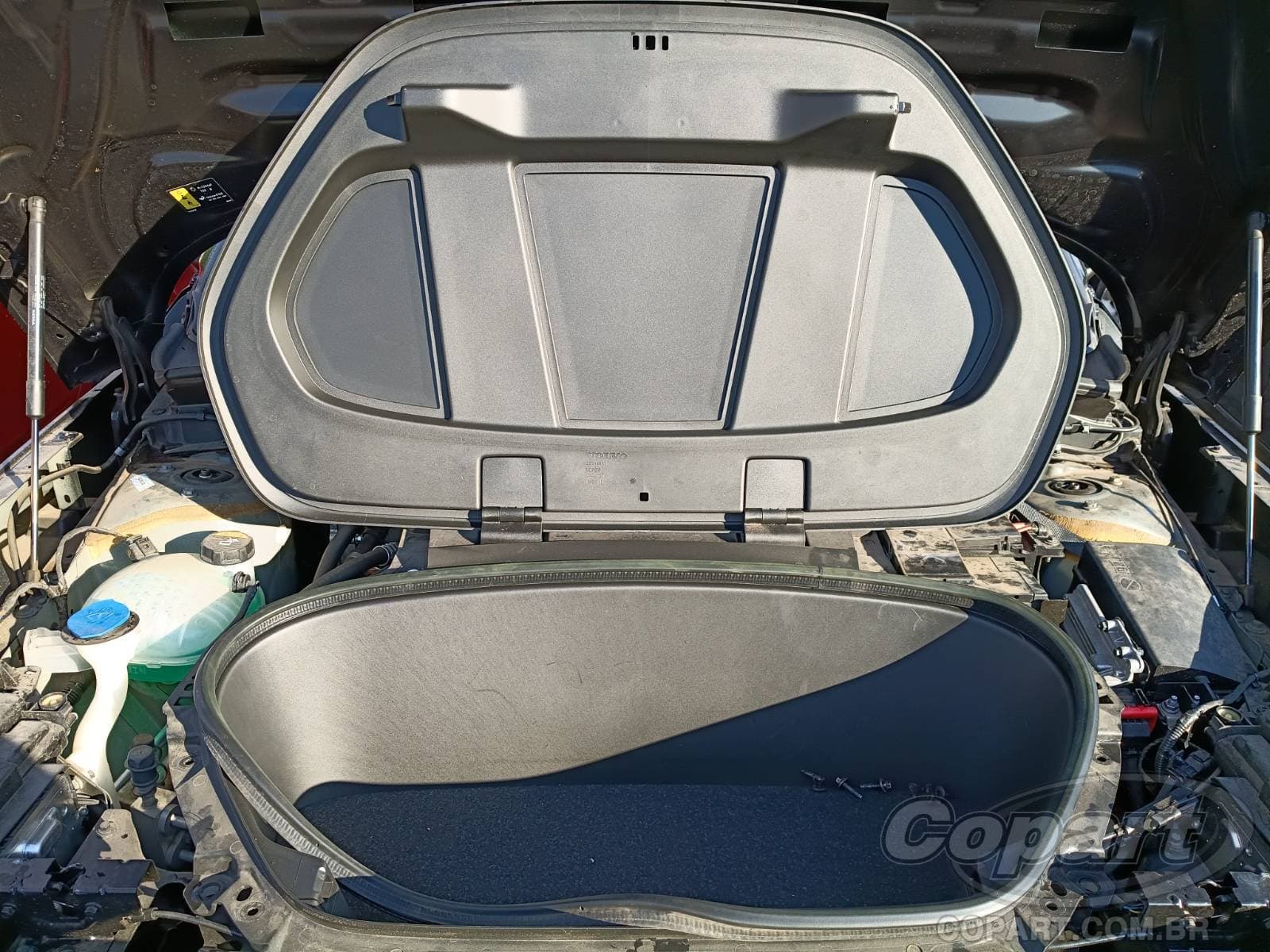 Volvo C40 2023 — foto 12