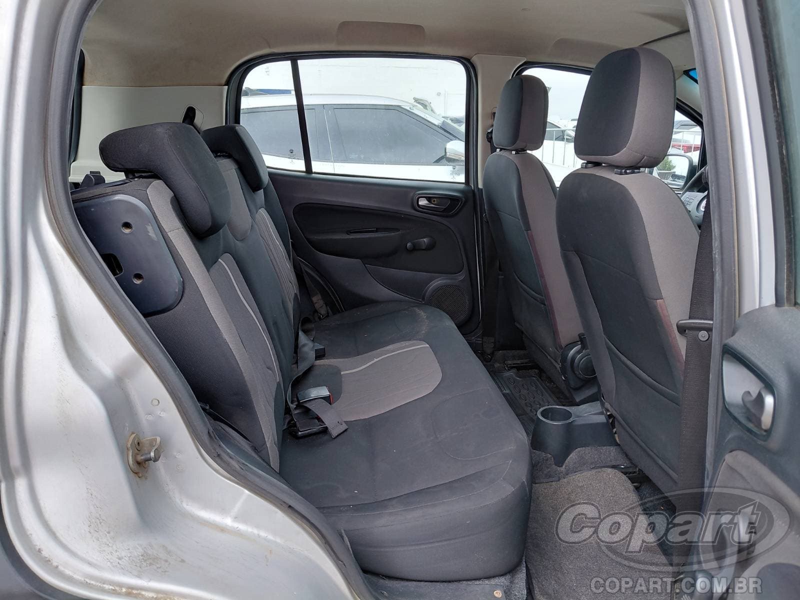 Fiat UNO 2016 — foto 6