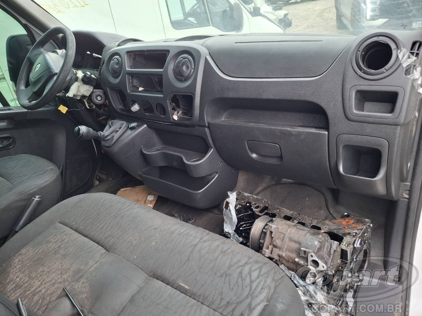 Renault Master Furgao 2022 — foto 9