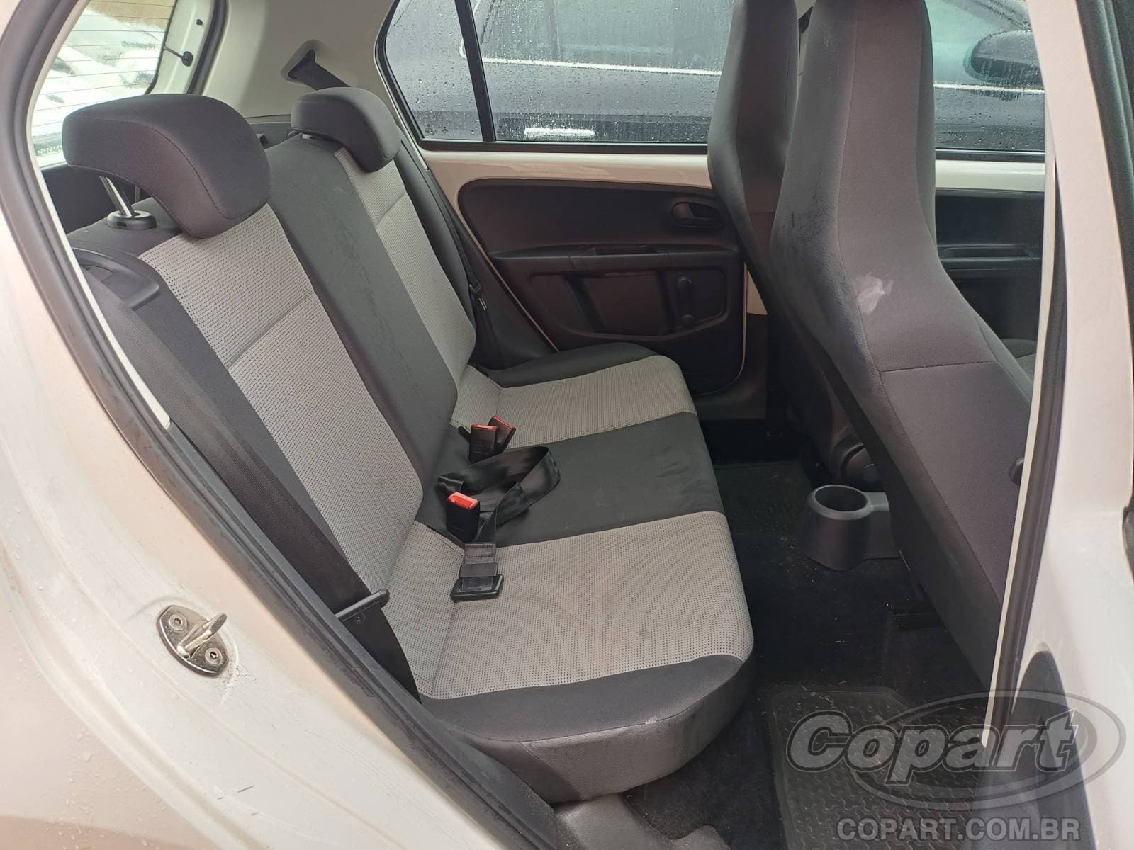 Volkswagen UP 2015 — foto 6