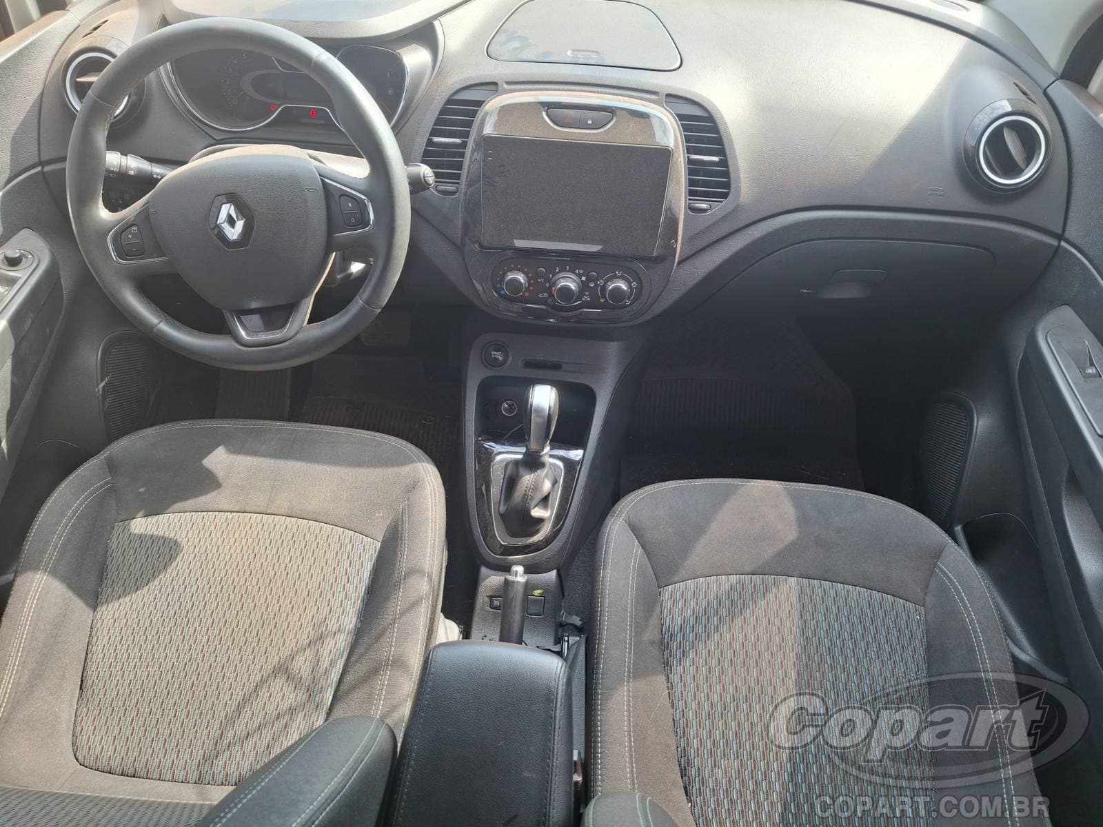 Renault Captur 2019 — foto 9
