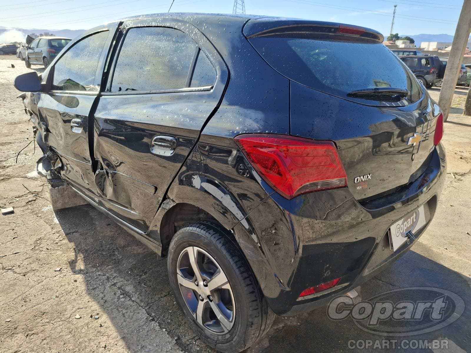 Chevrolet Onix 2018 — foto 3