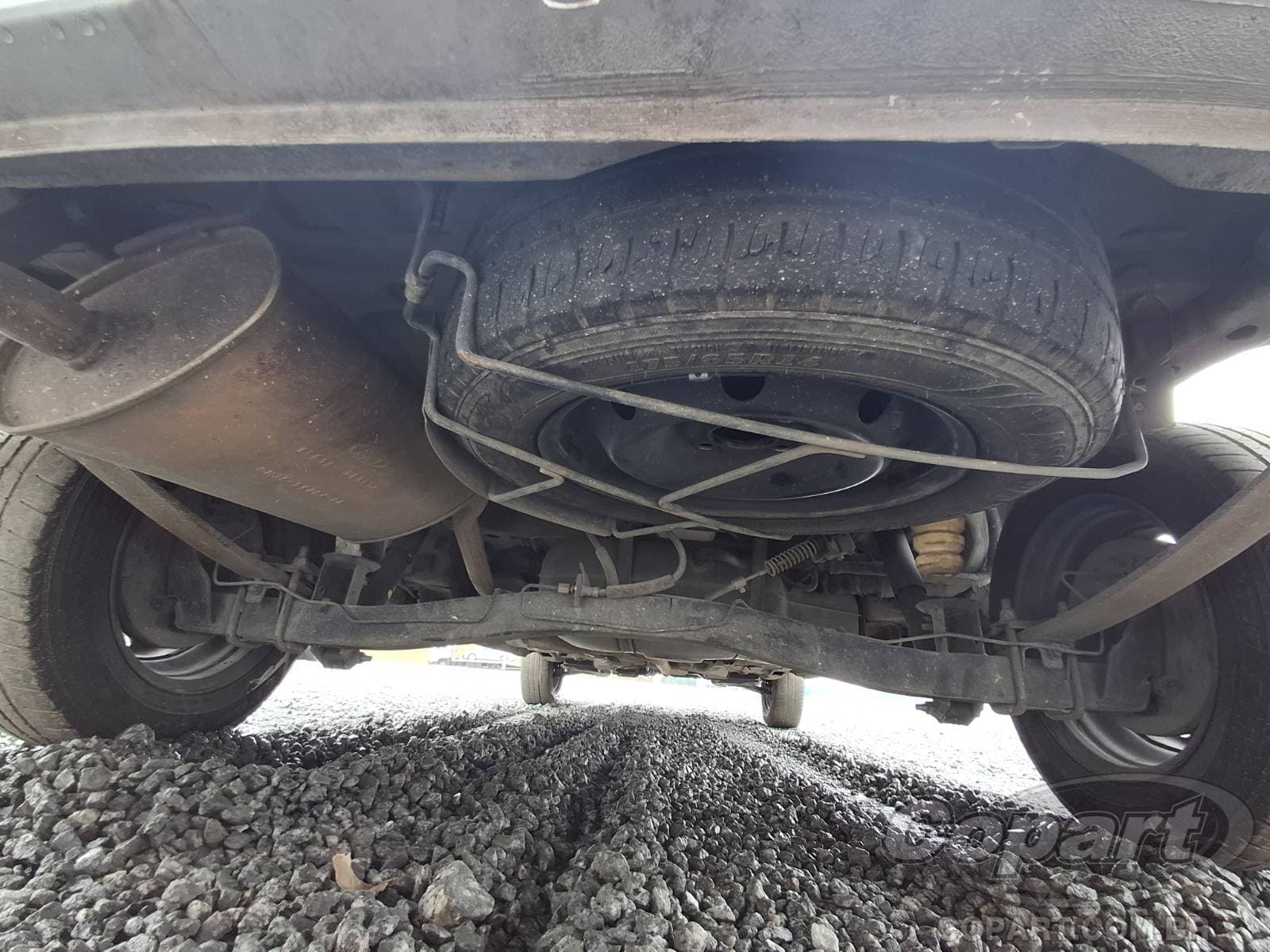 Ford Courier 2013 — foto 10