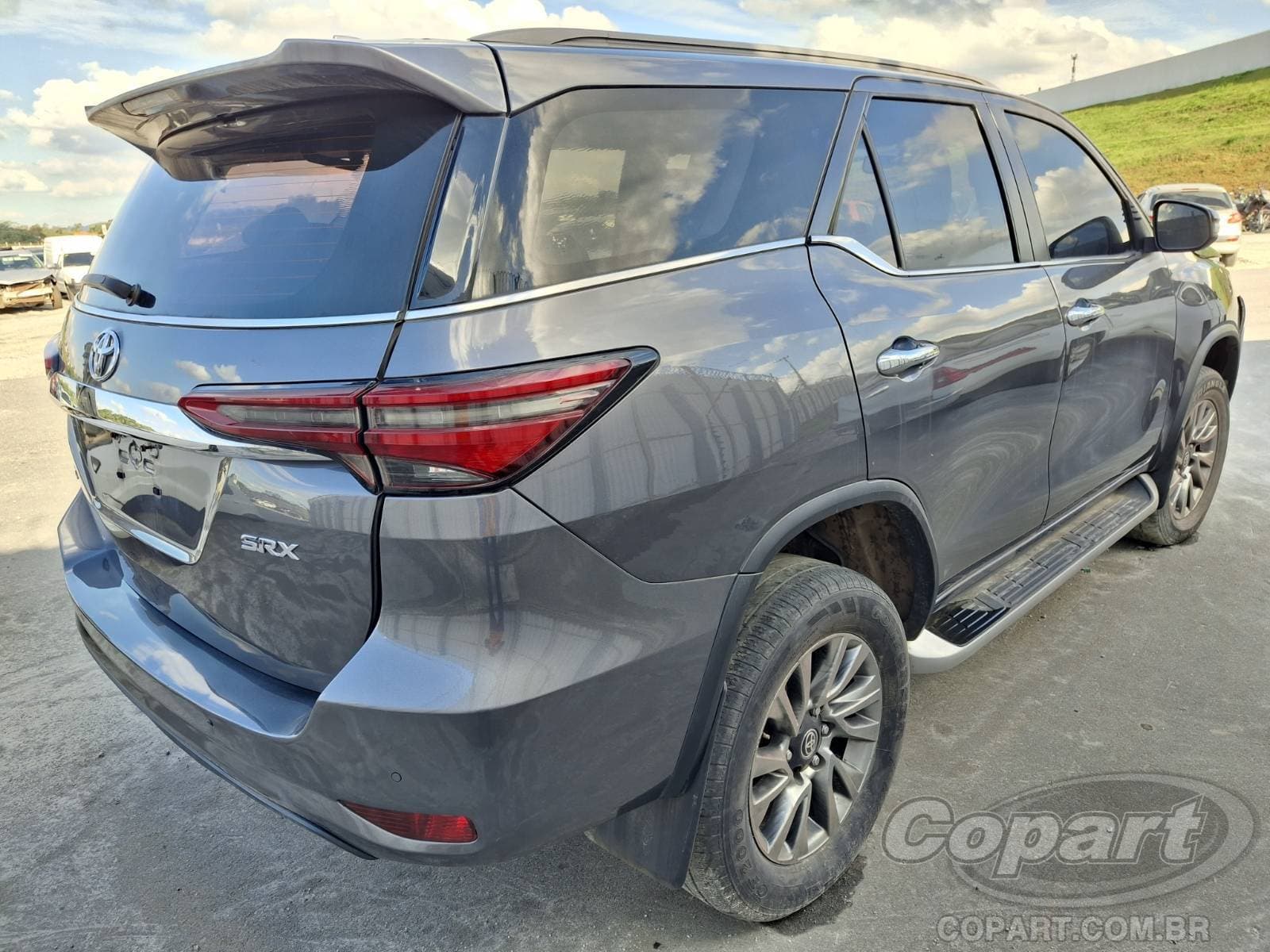 Toyota SW4 2021 — foto 4