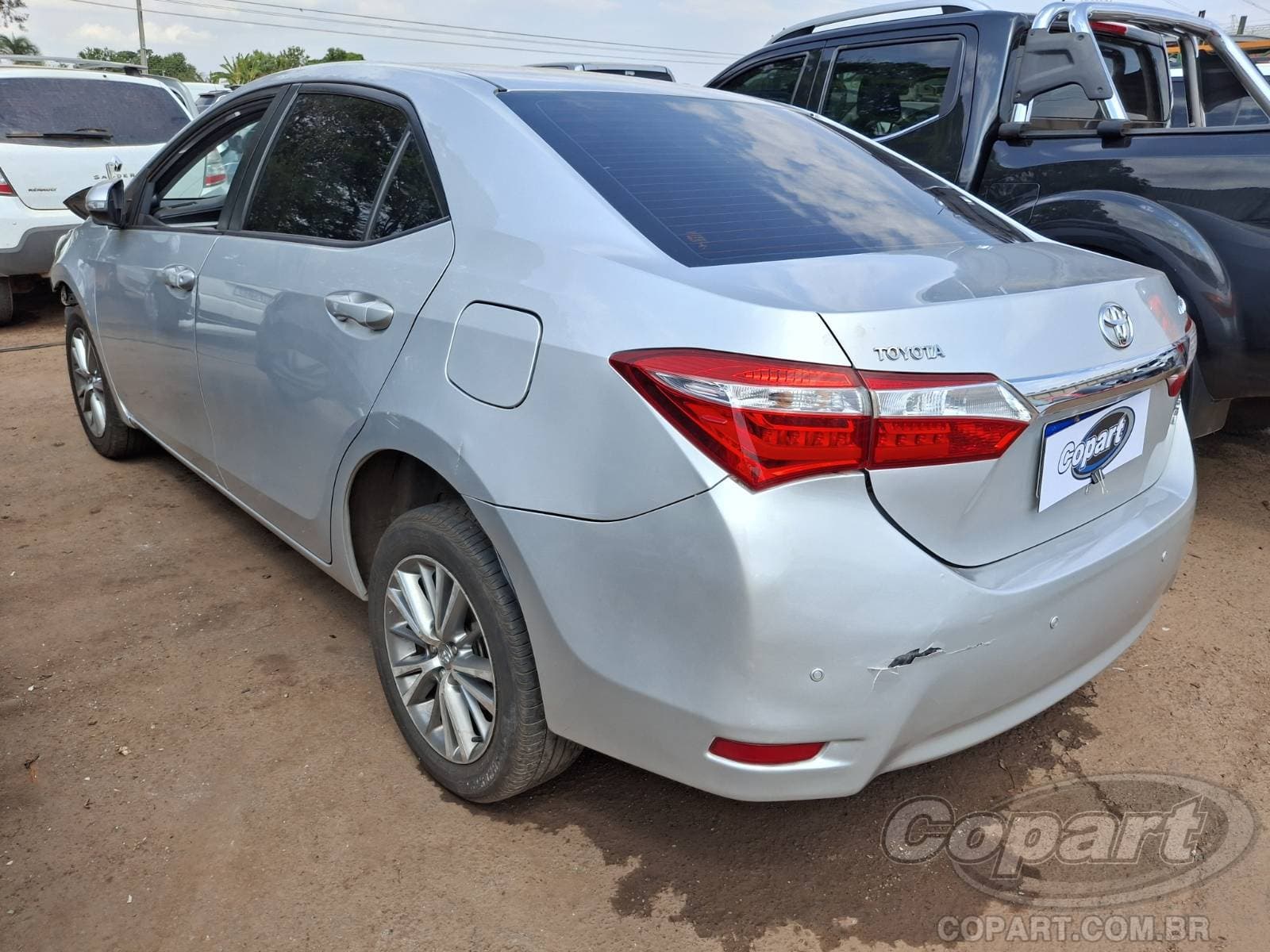 Toyota Corolla 2015 — foto 3