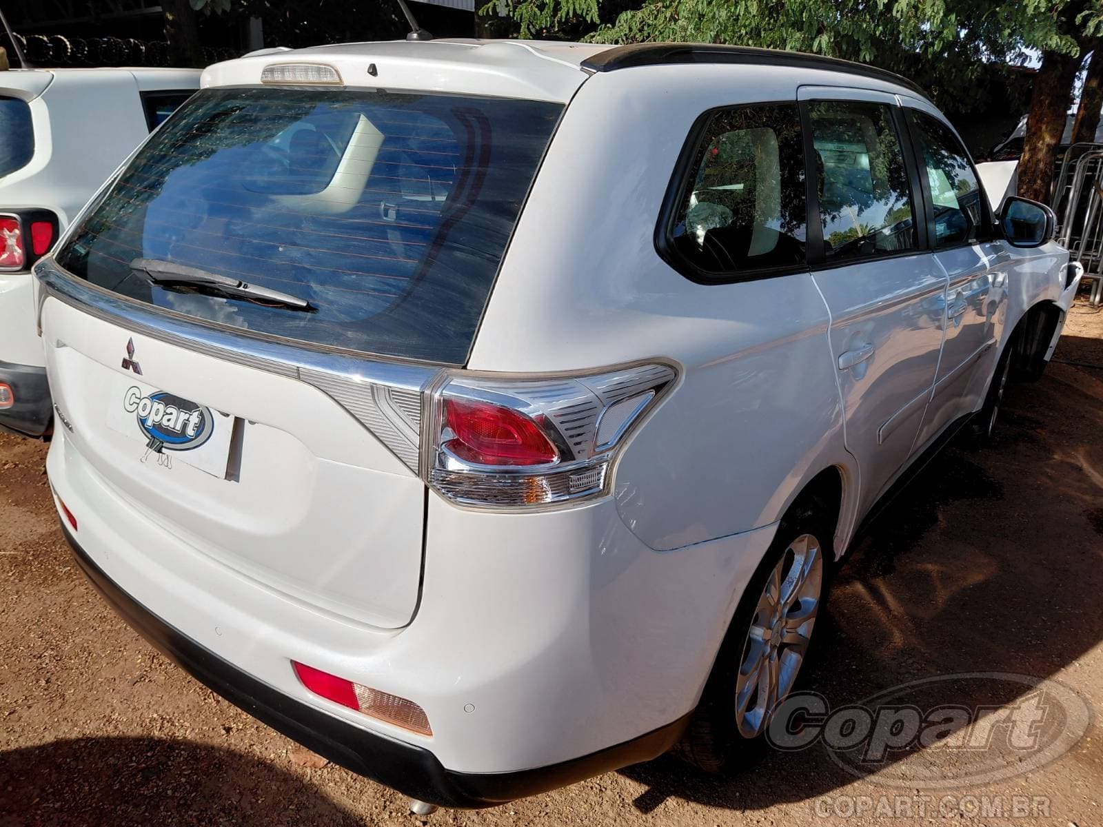 Mitsubishi Outlander 2015 — foto 4