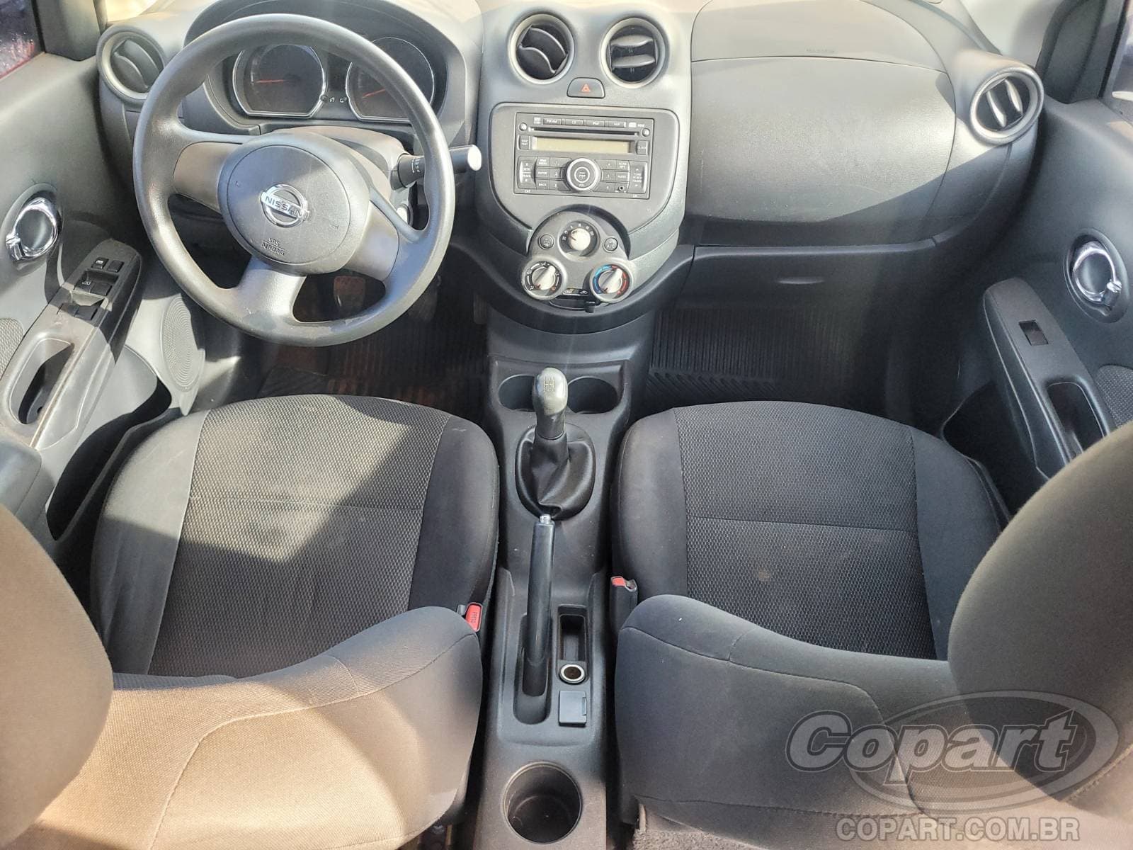 Nissan Versa 2014 — foto 9