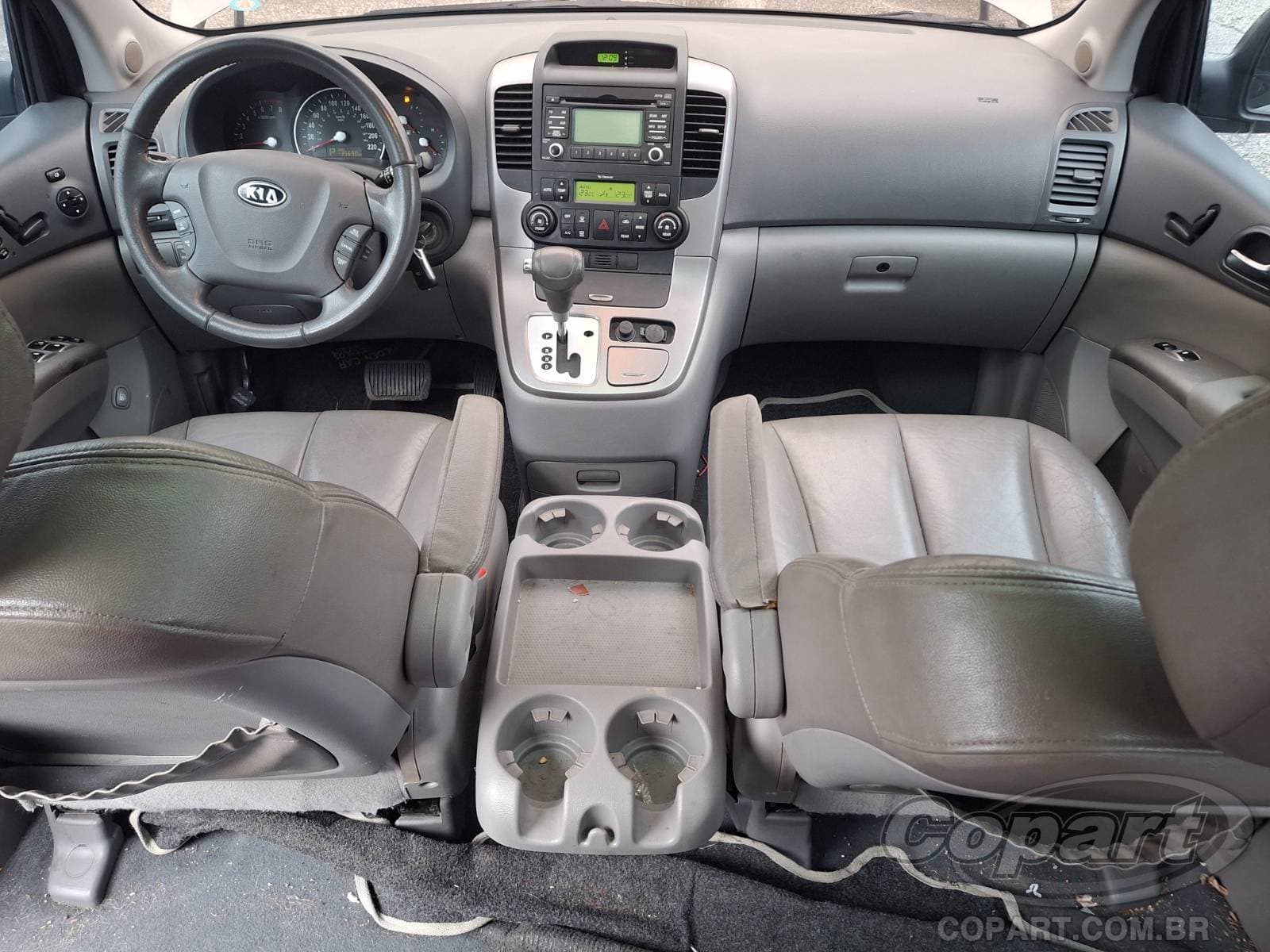 Kia Grand Carnival 2011 — foto 9