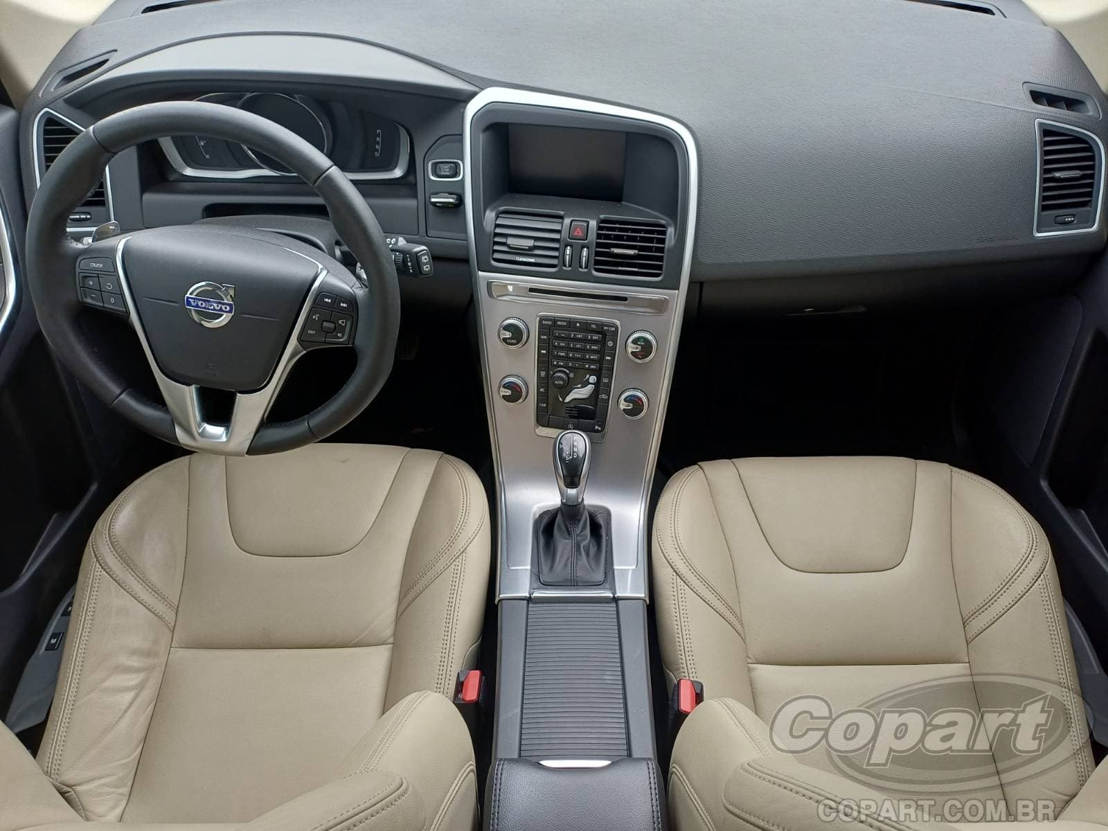 Volvo Xc60 2017 — foto 9