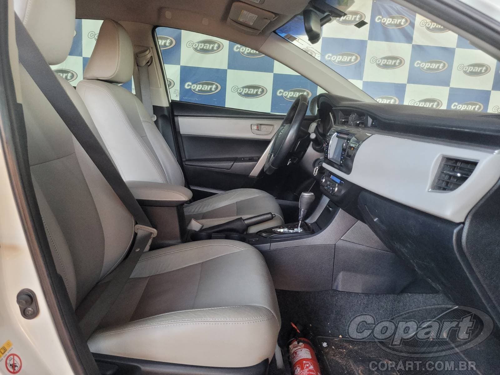 Toyota Corolla 2015 — foto 5