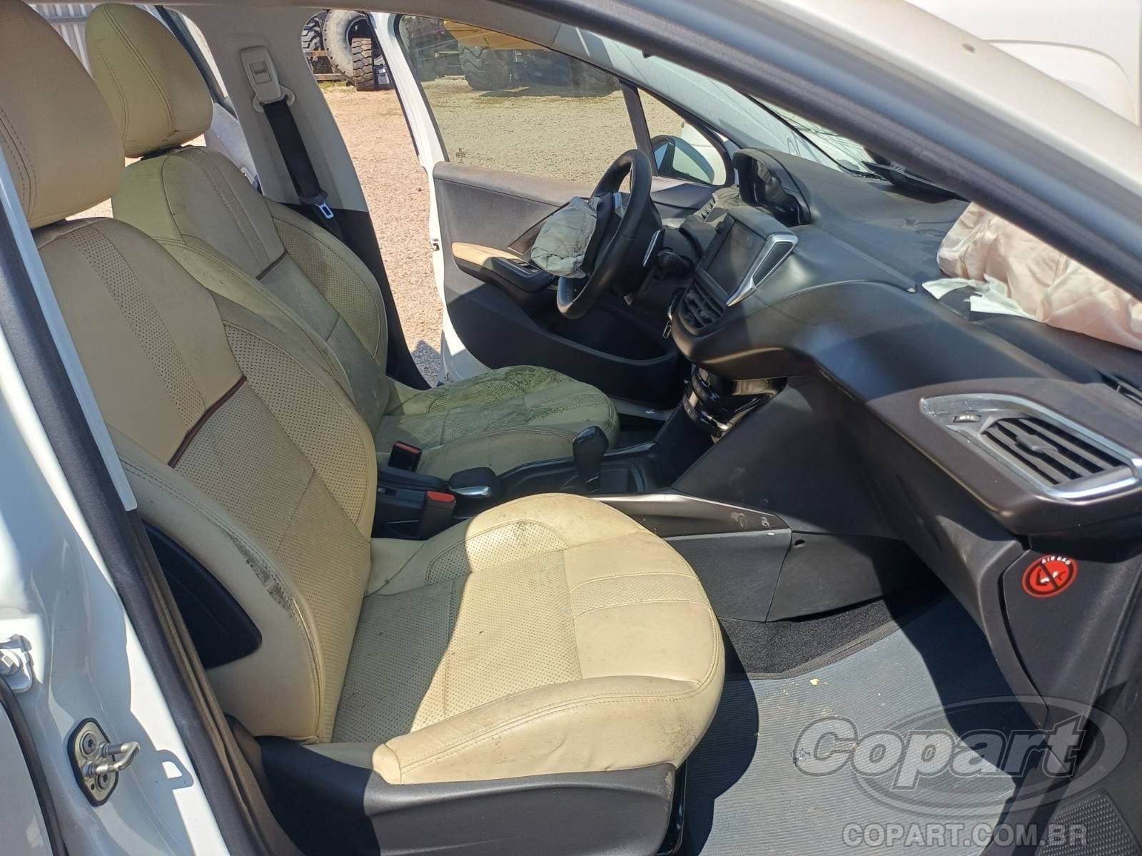 Peugeot 2008 2017 — foto 5