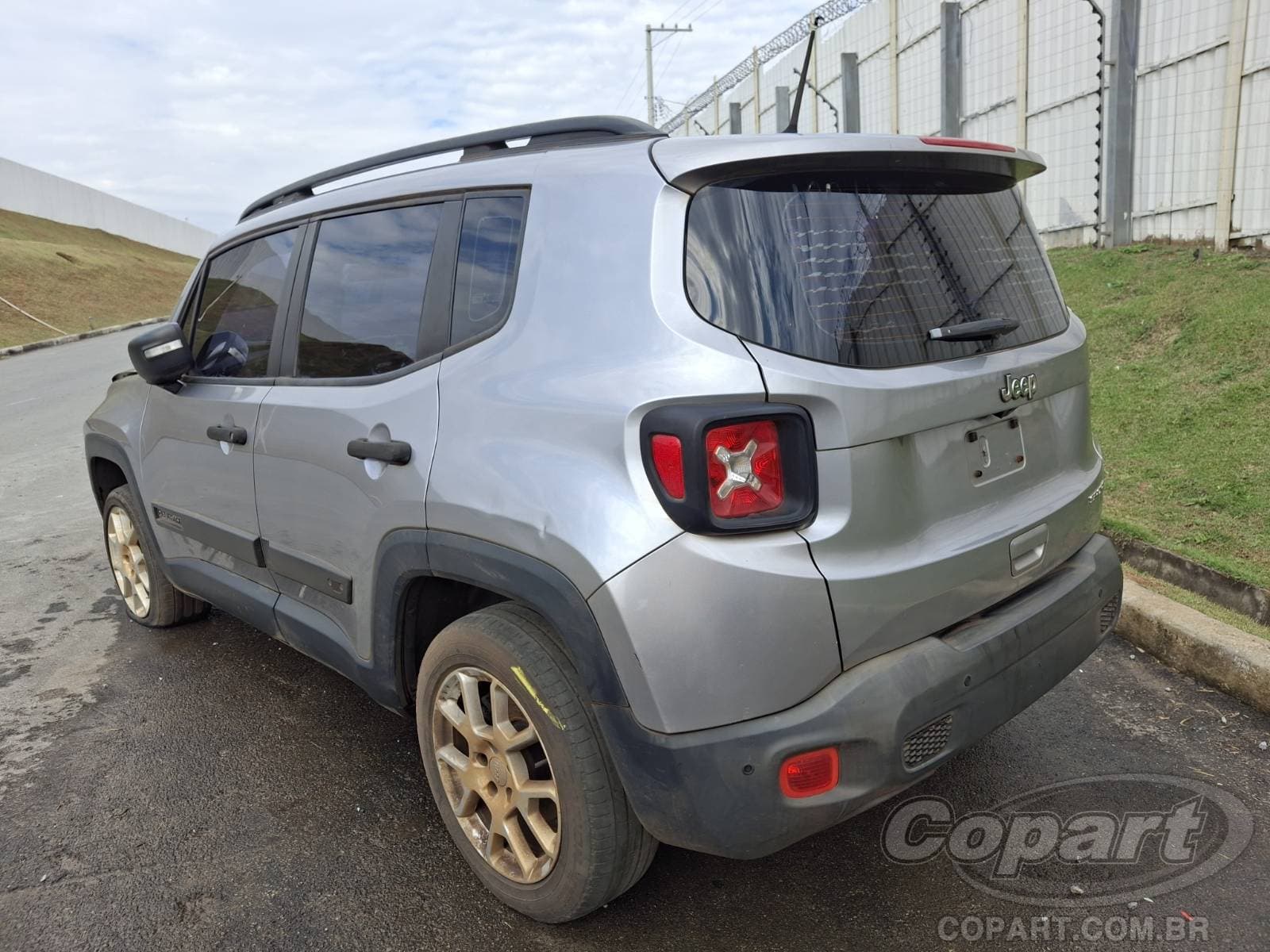 Jeep Renegade 2019 — foto 3