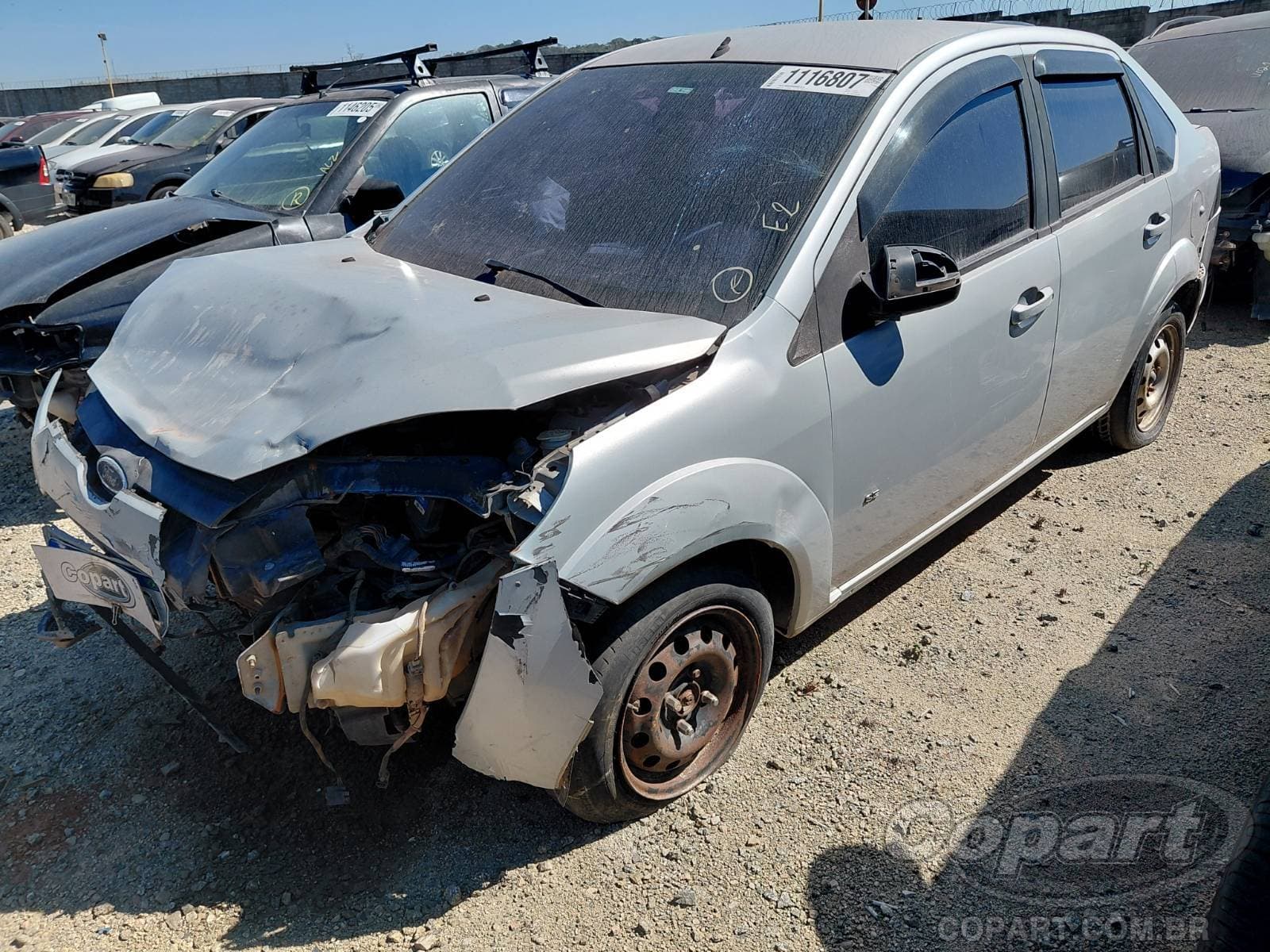 Ford Fiesta Sedan 2014 — foto 2