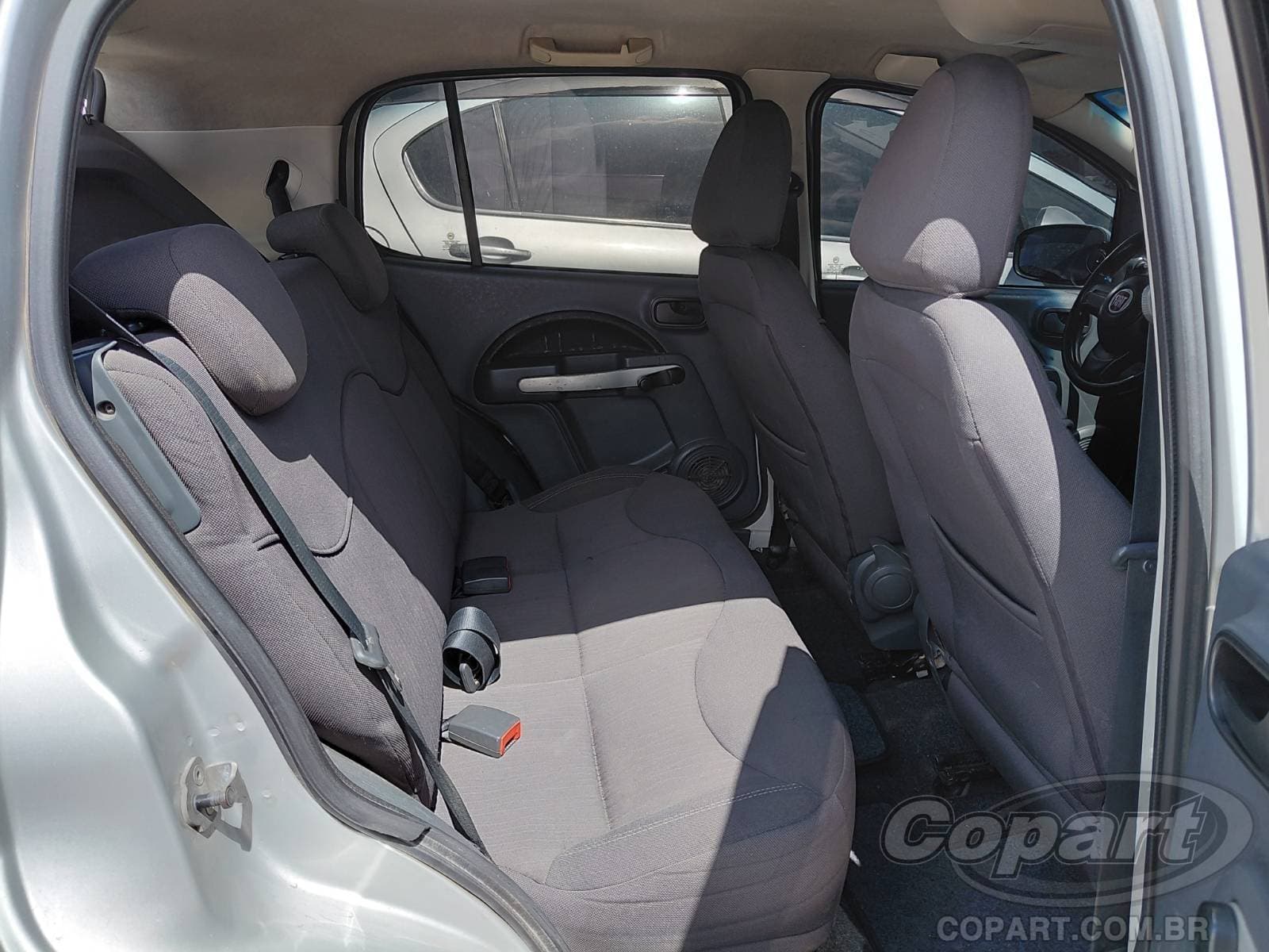Fiat UNO 2011 — foto 6