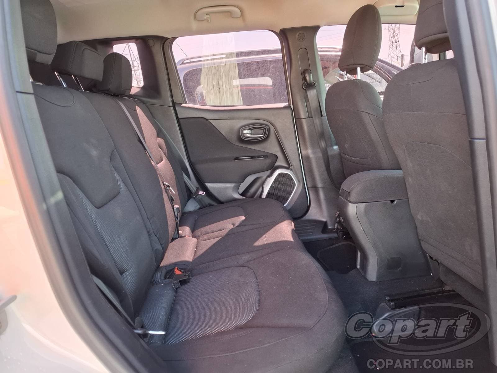 Jeep Renegade 2020 — foto 6