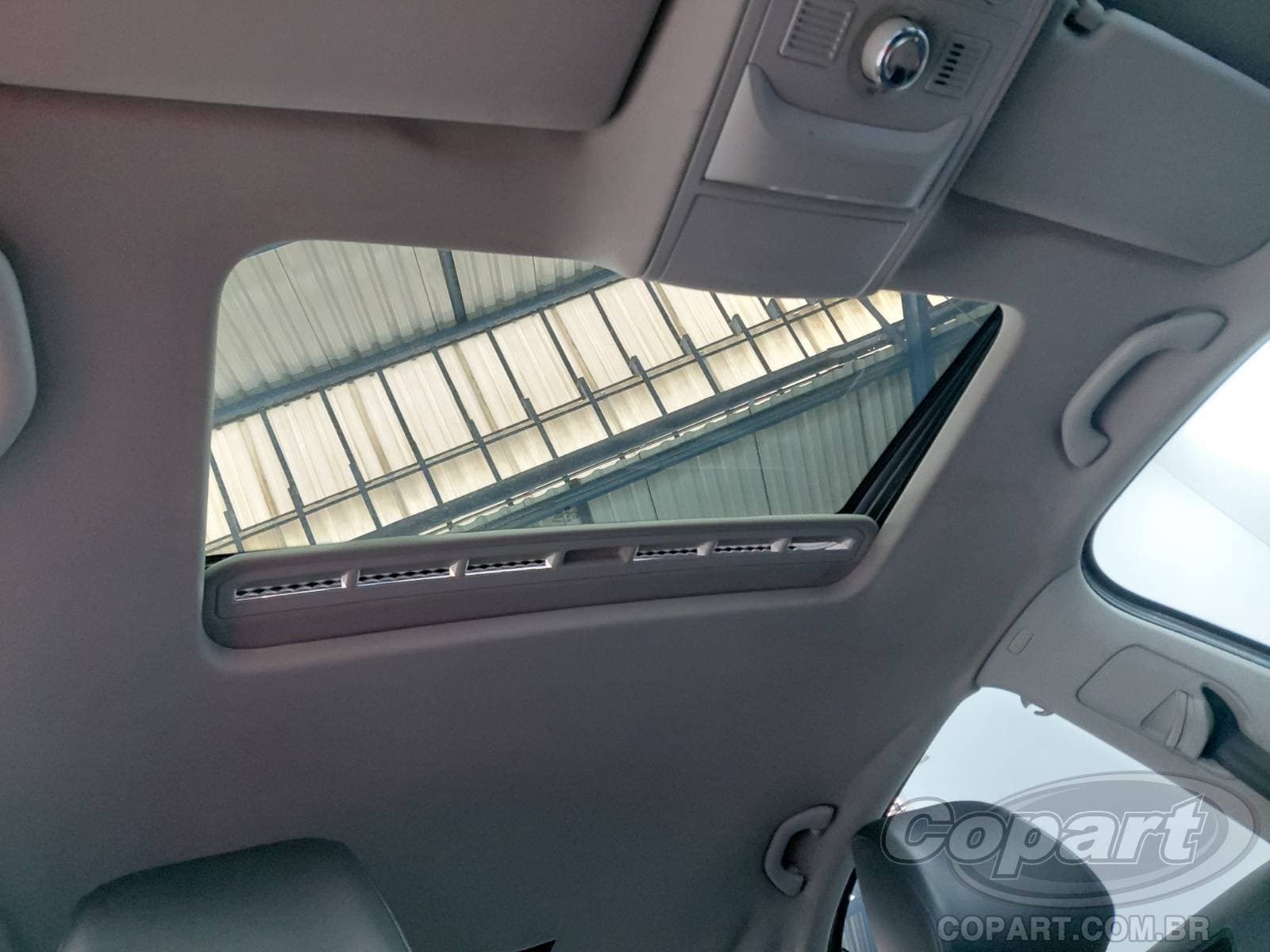Volkswagen Jetta 2014 — foto 11