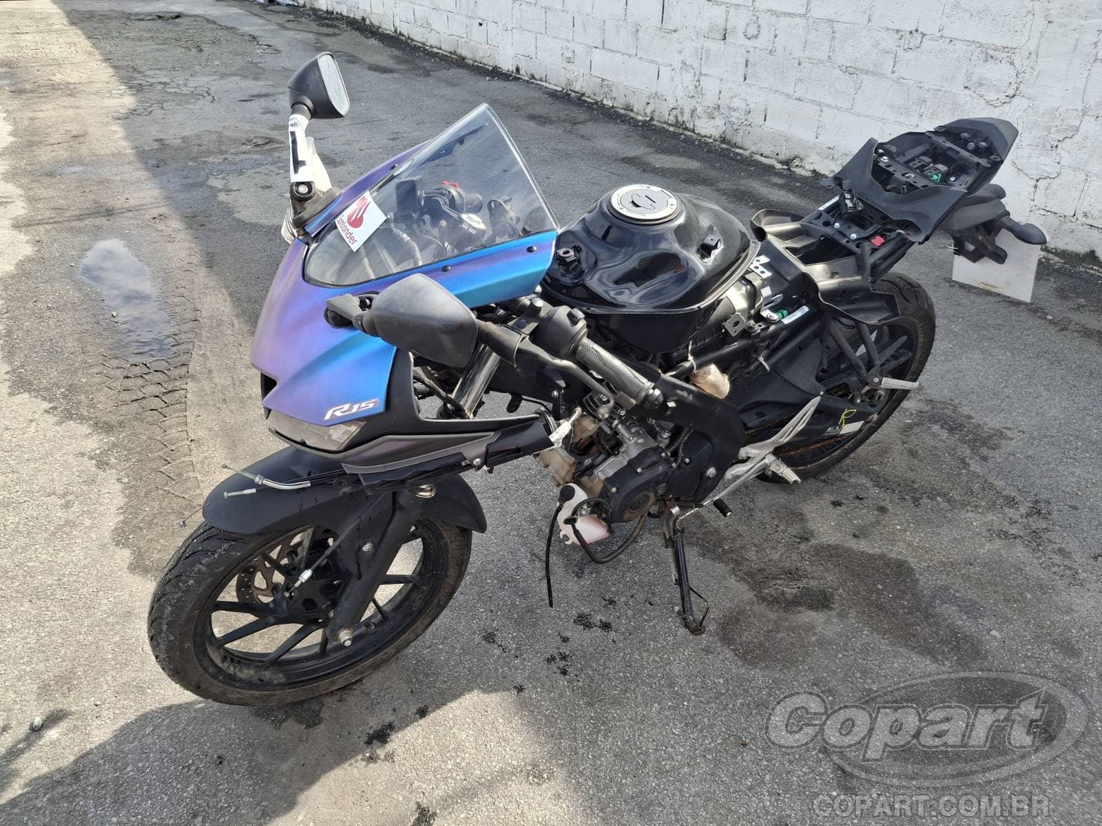 Yamaha YZF R15 2025 — foto 2