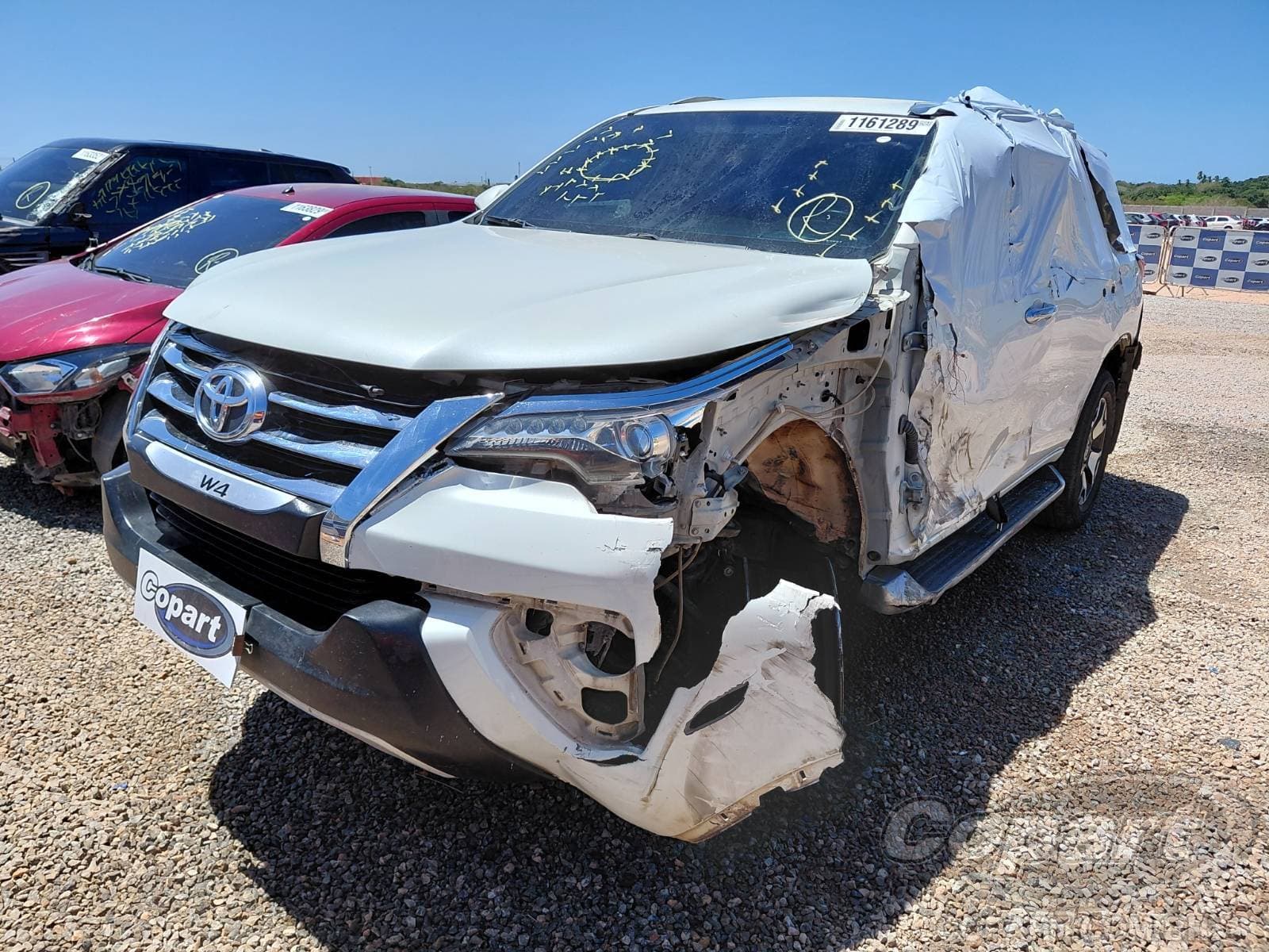Toyota Hilux SW4 2017 — foto 12