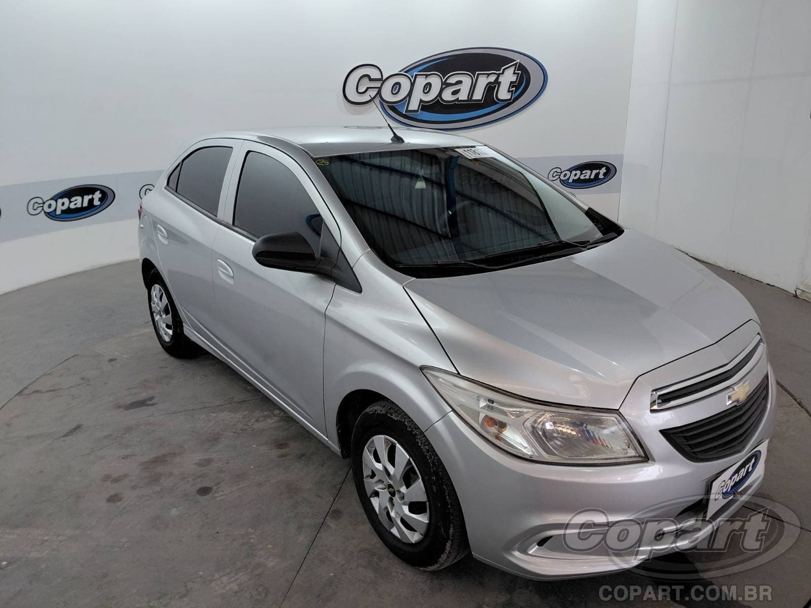Chevrolet Onix 2015 — foto 1