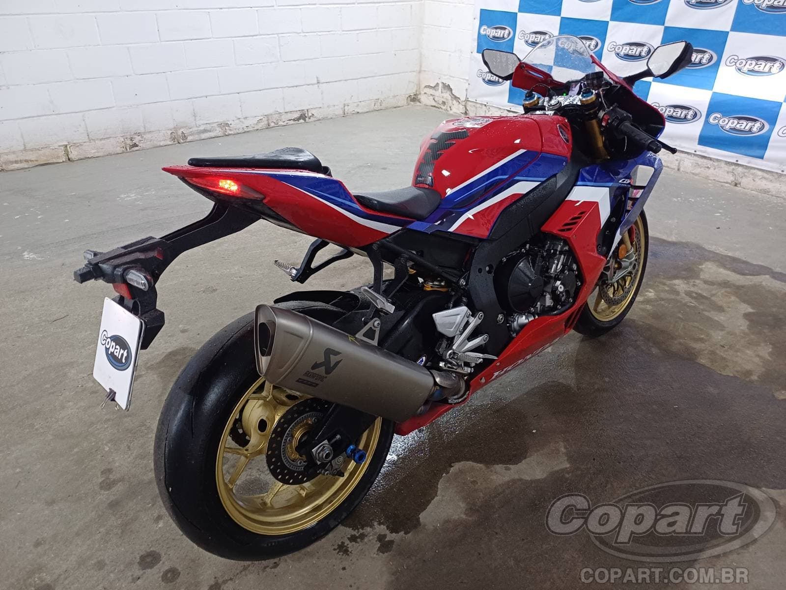 Honda CBR 1000rr-r 2022 — foto 4