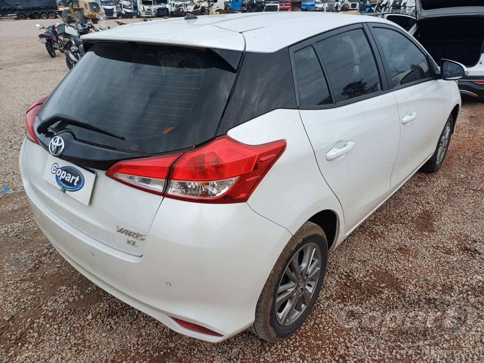 Toyota Yaris 2021 — foto 4