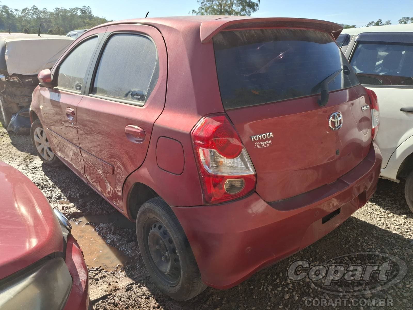 Toyota Etios 2017 — foto 3