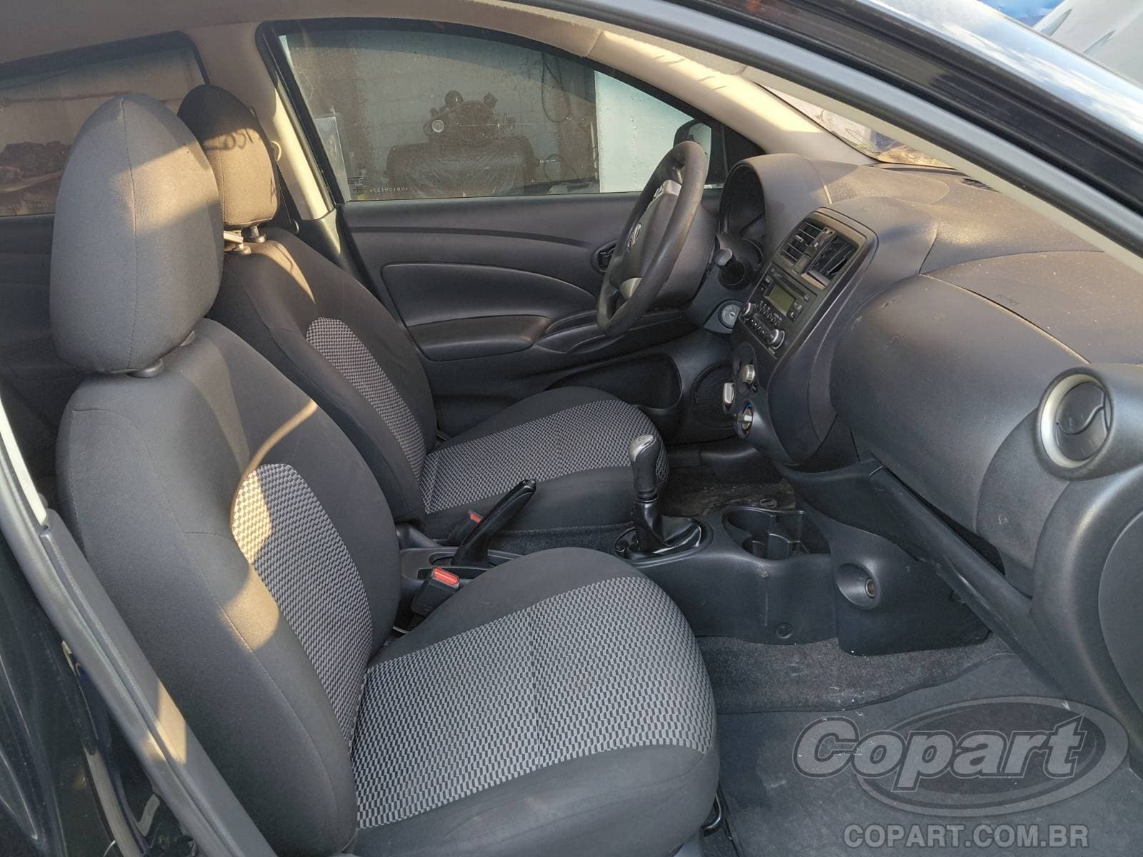Nissan Versa 2019 — foto 5
