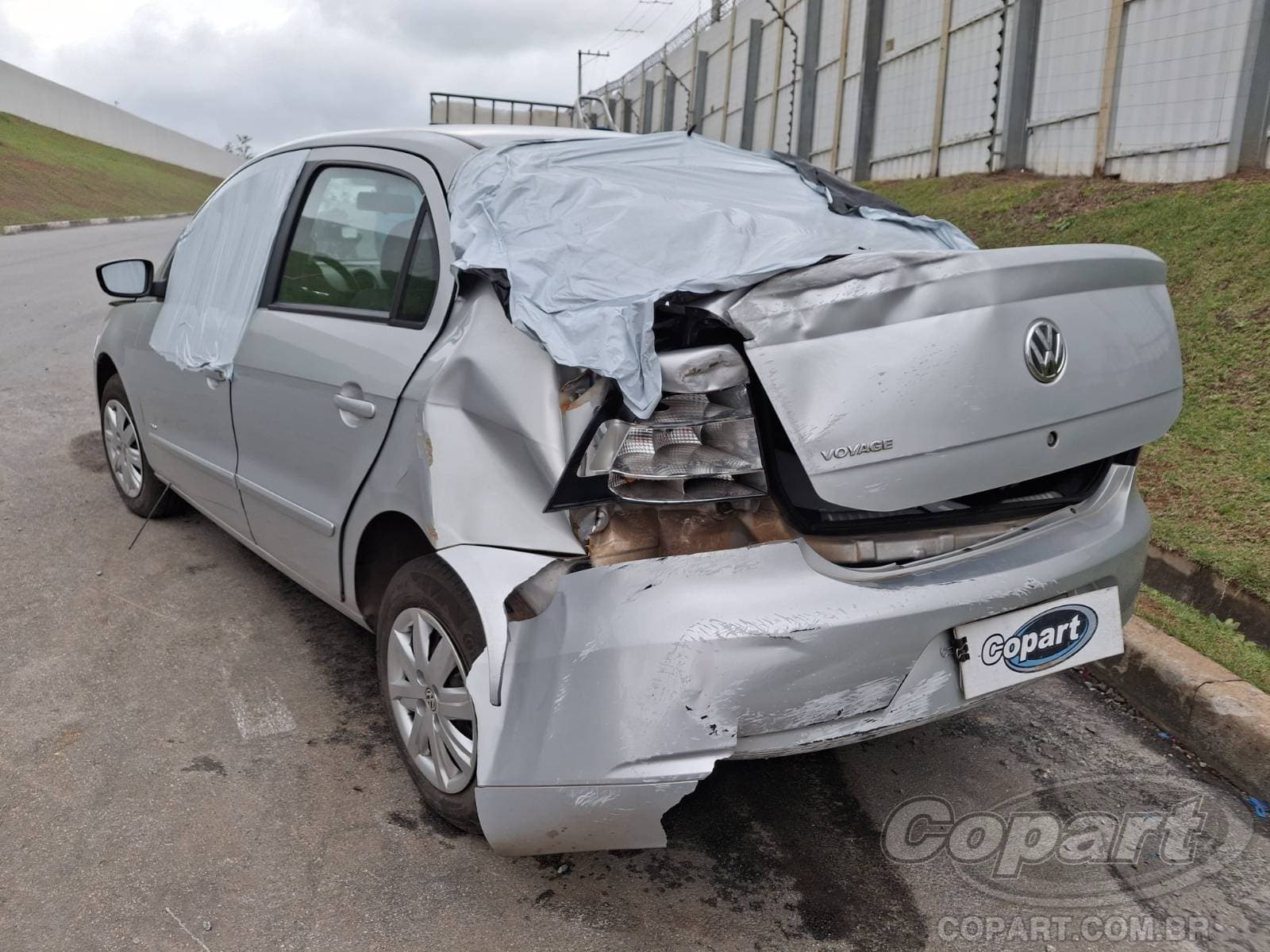 Volkswagen Voyage 2012 — foto 3