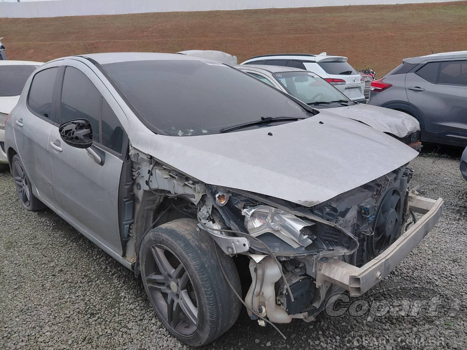 Peugeot 308 2014 — foto 1