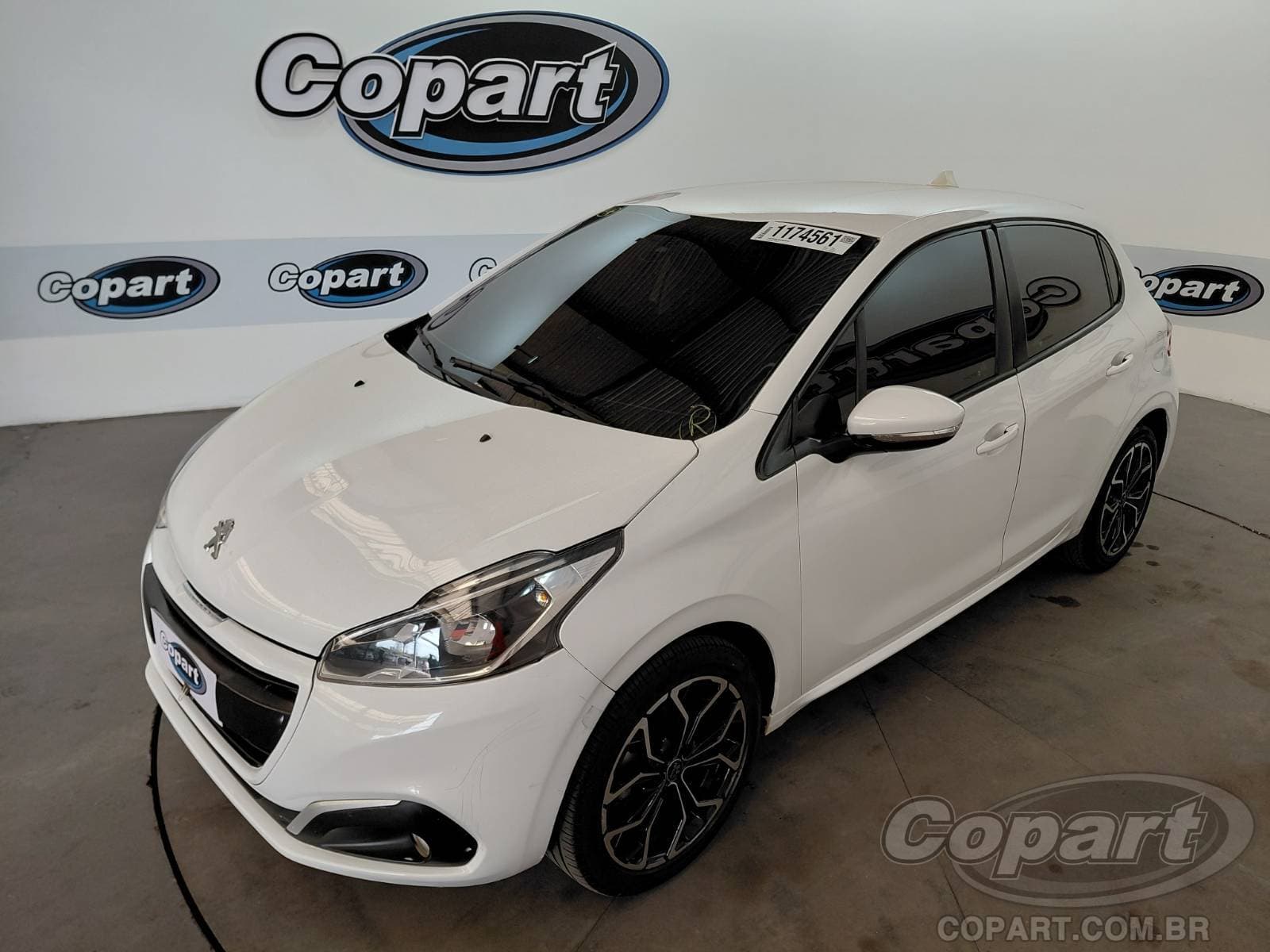 Peugeot 208 2019 — foto 2