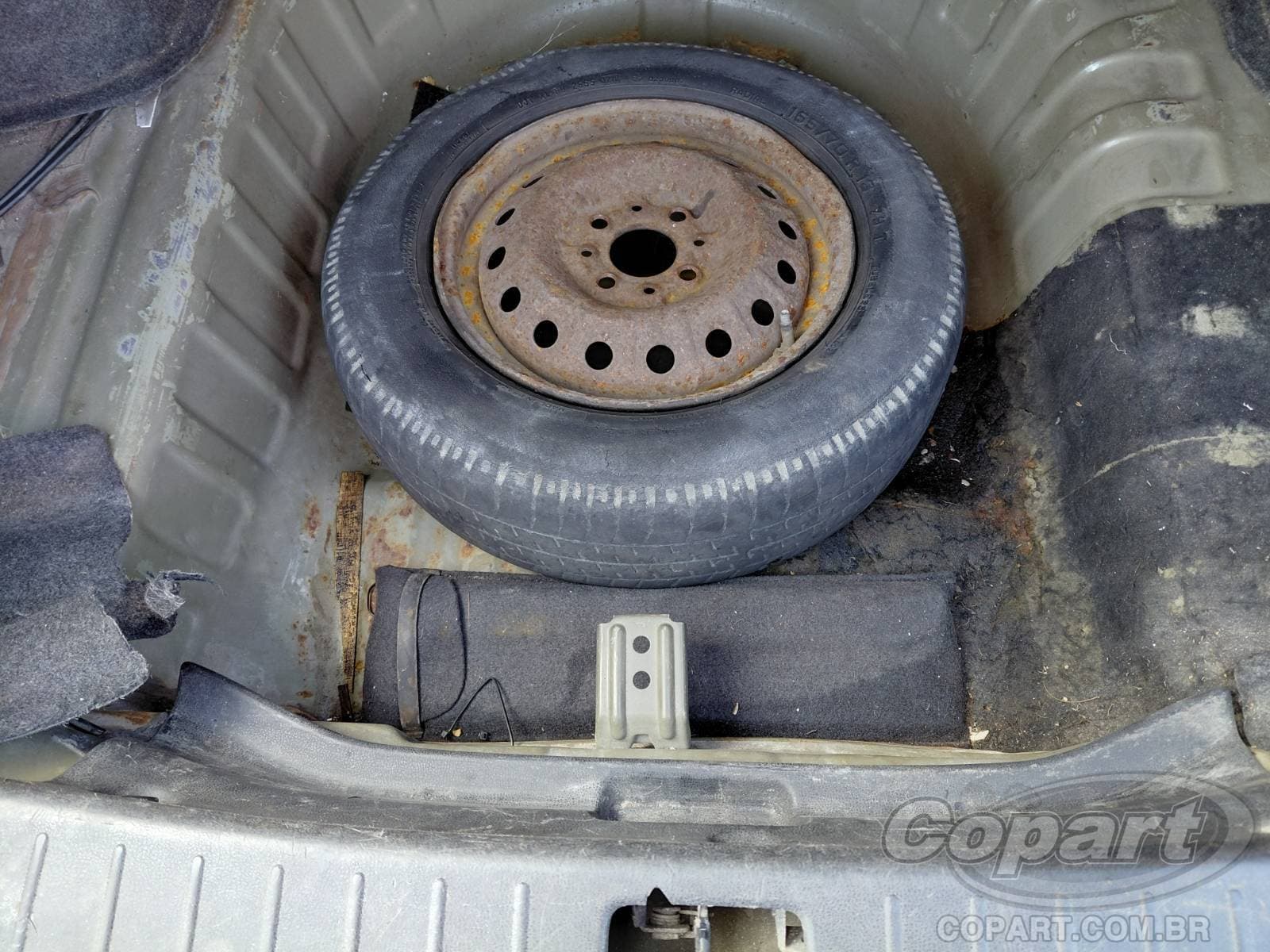 Nissan Versa 2013 — foto 10