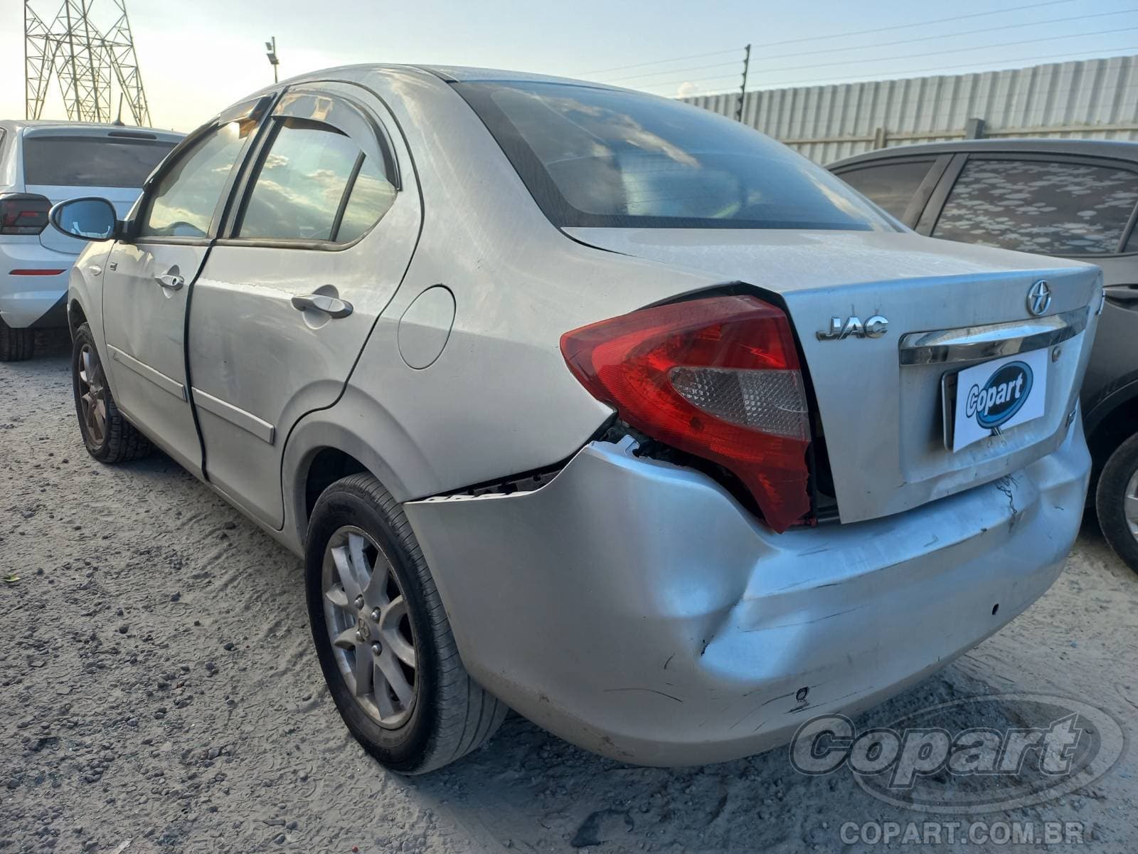 JAC J3 Turin 2012 — foto 3