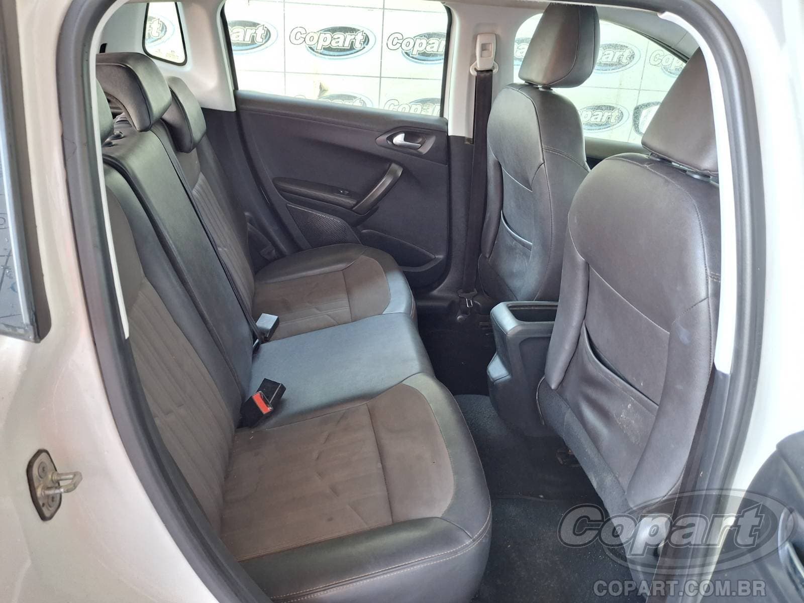 Peugeot 2008 2017 — foto 6