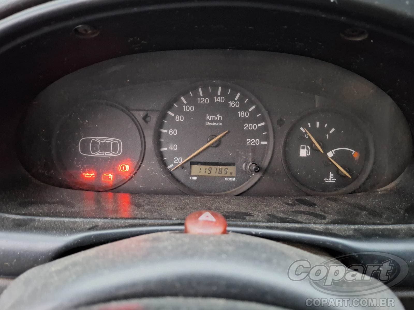 Ford Courier 2004 — foto 8