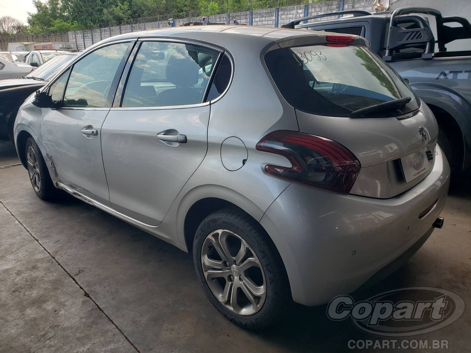 Peugeot 208 2016 — foto 3