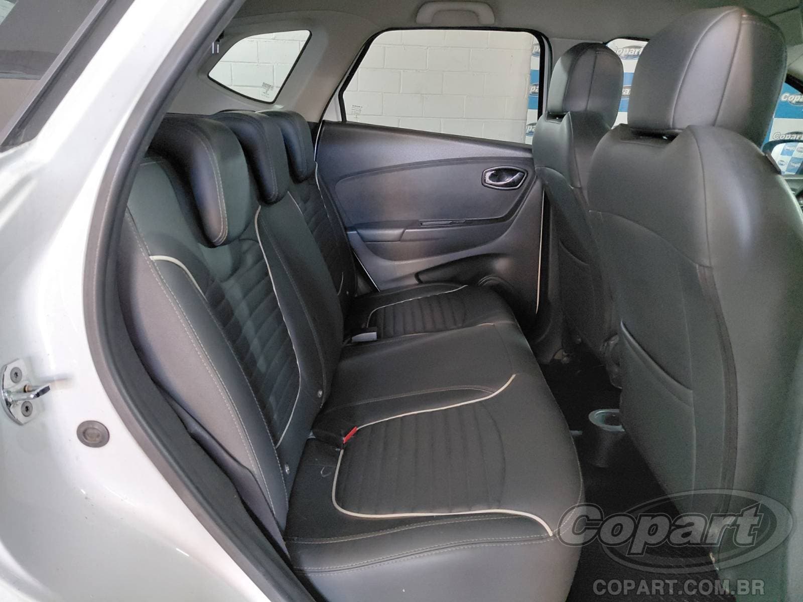 Renault Captur 2018 — foto 6