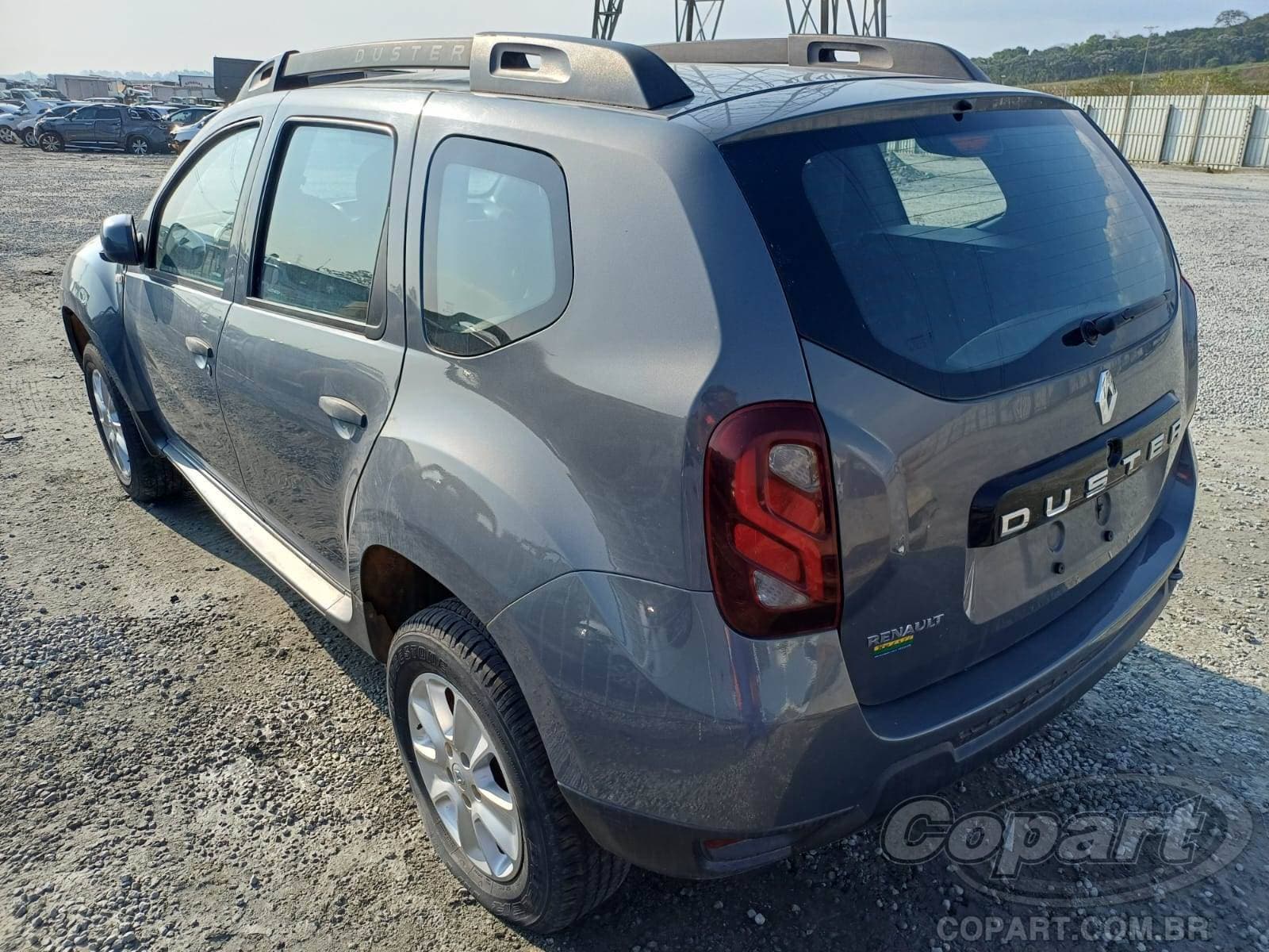 Renault Duster 2018 — foto 3