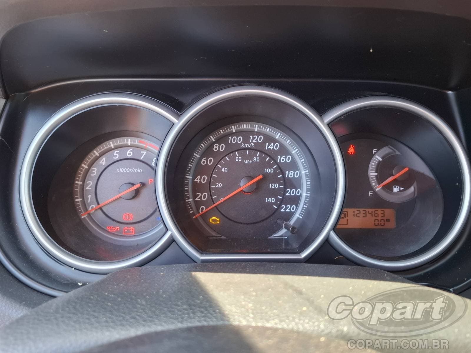 Nissan Tiida 2013 — foto 8