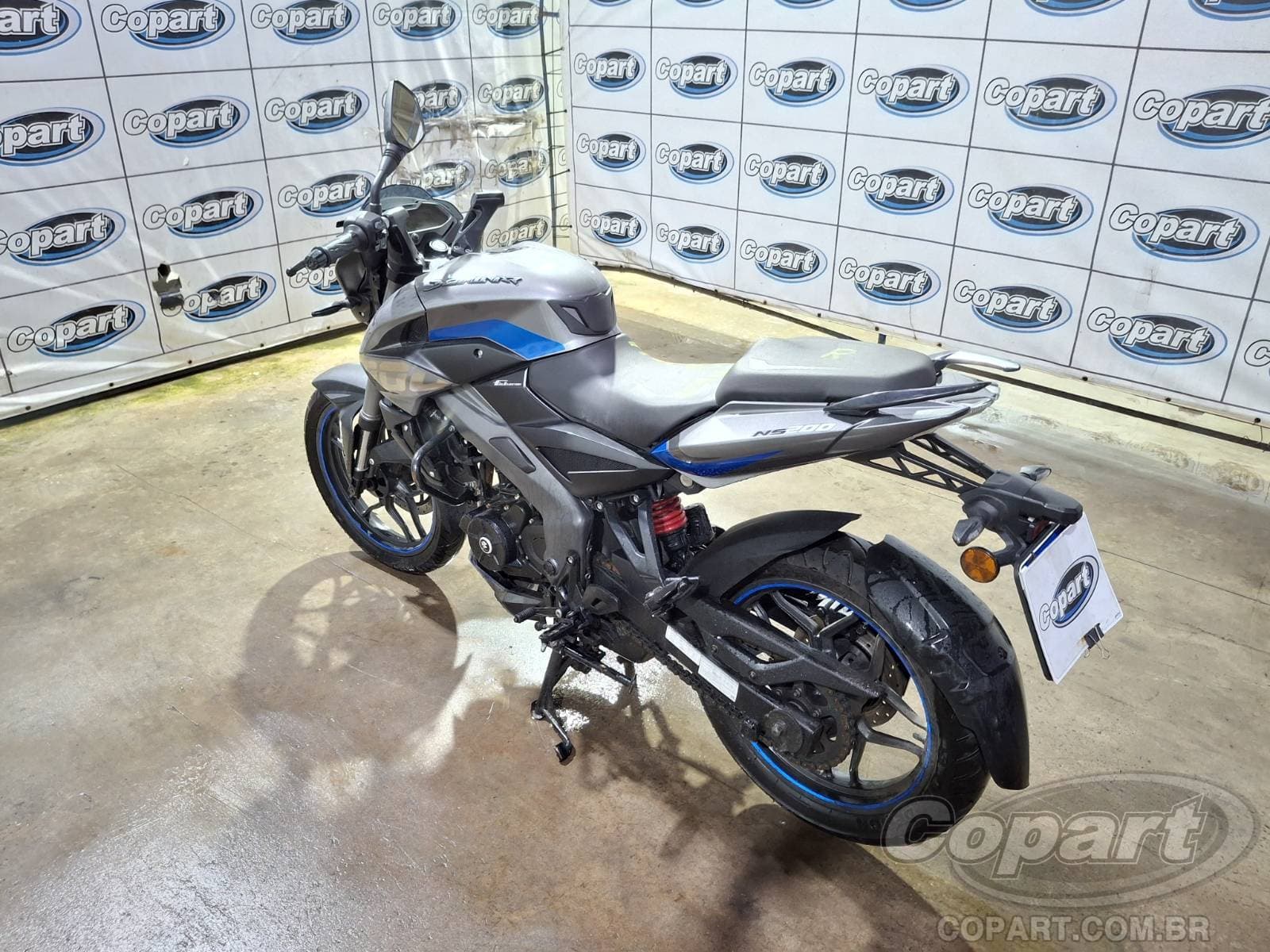 Bajaj Dominar 2026 — foto 3