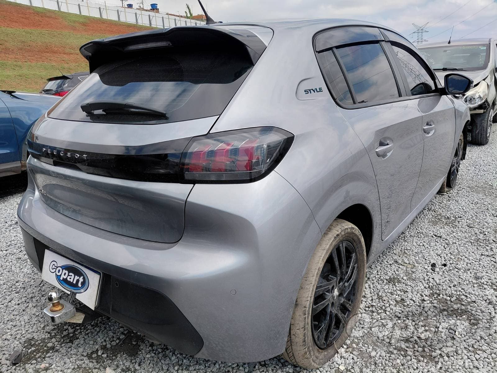 Peugeot 208 2023 — foto 4