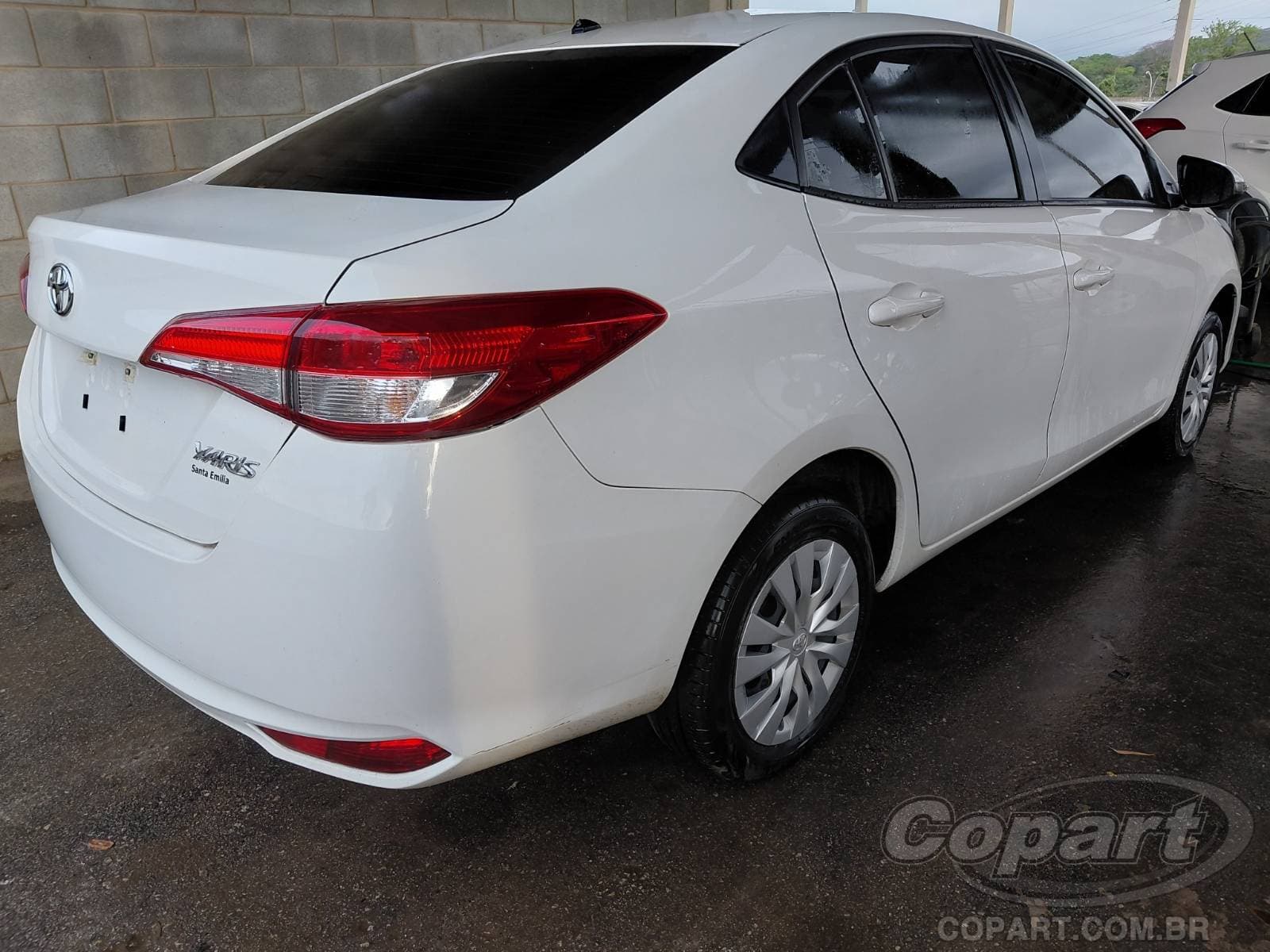 Toyota Yaris Seda 2023 — foto 4