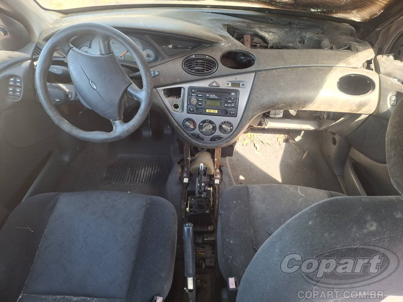Ford Focus 2004 — foto 9