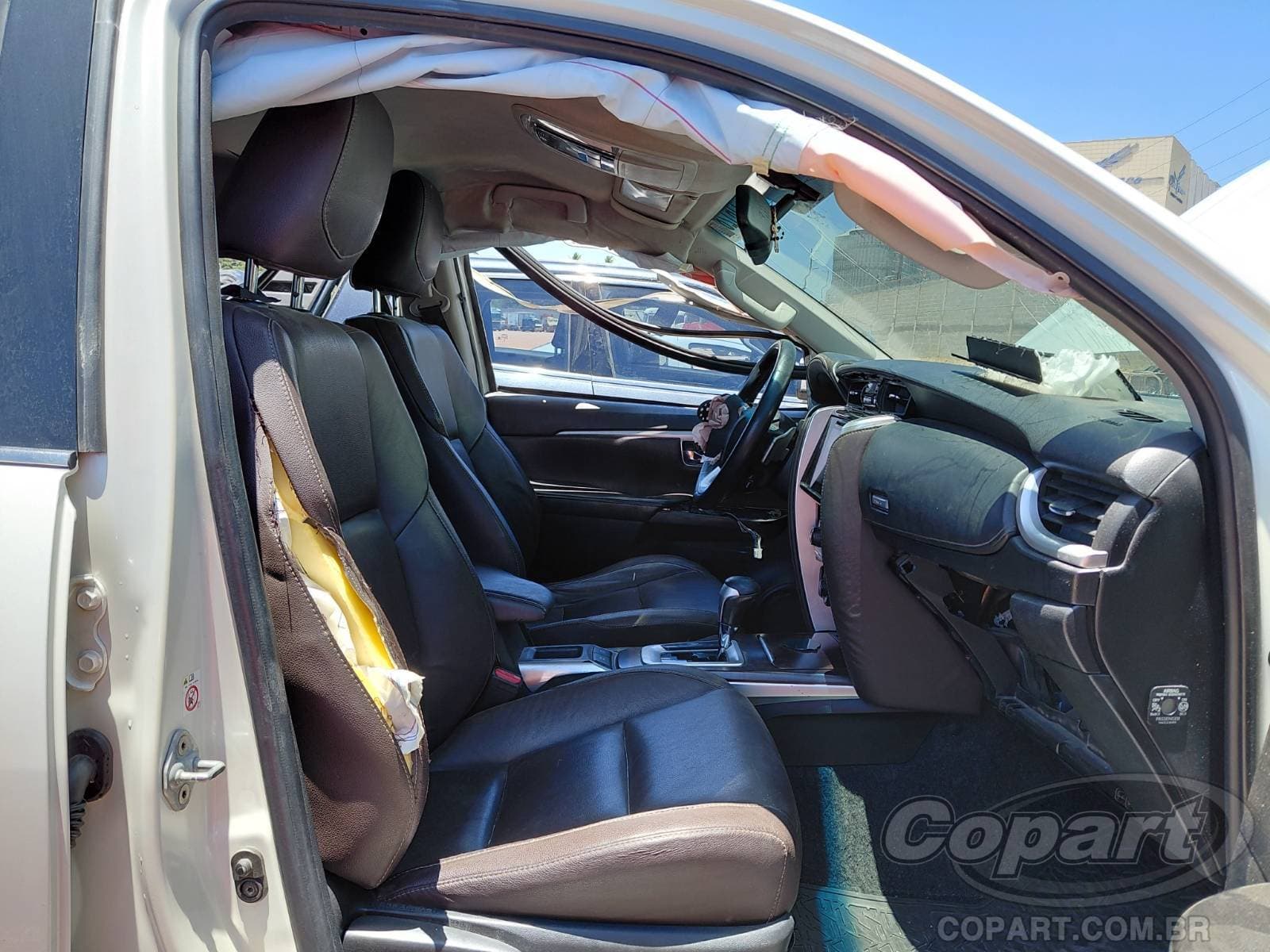 Toyota Hilux SW4 2017 — foto 5