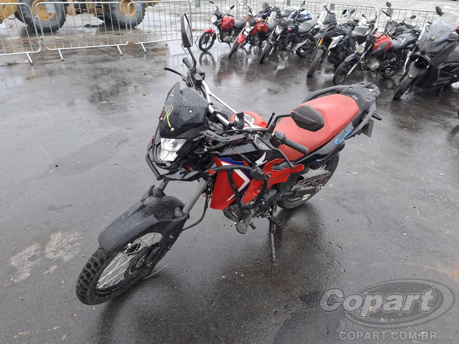 Honda XRE Sahara 300 2026 — foto 2