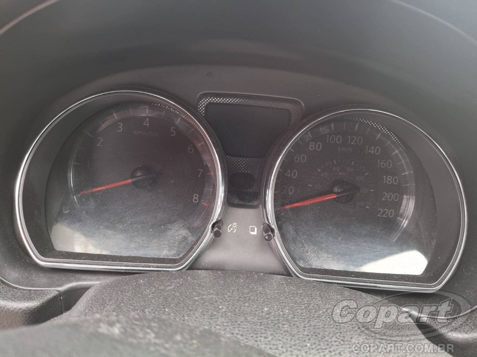 Nissan Versa 2018 — foto 8