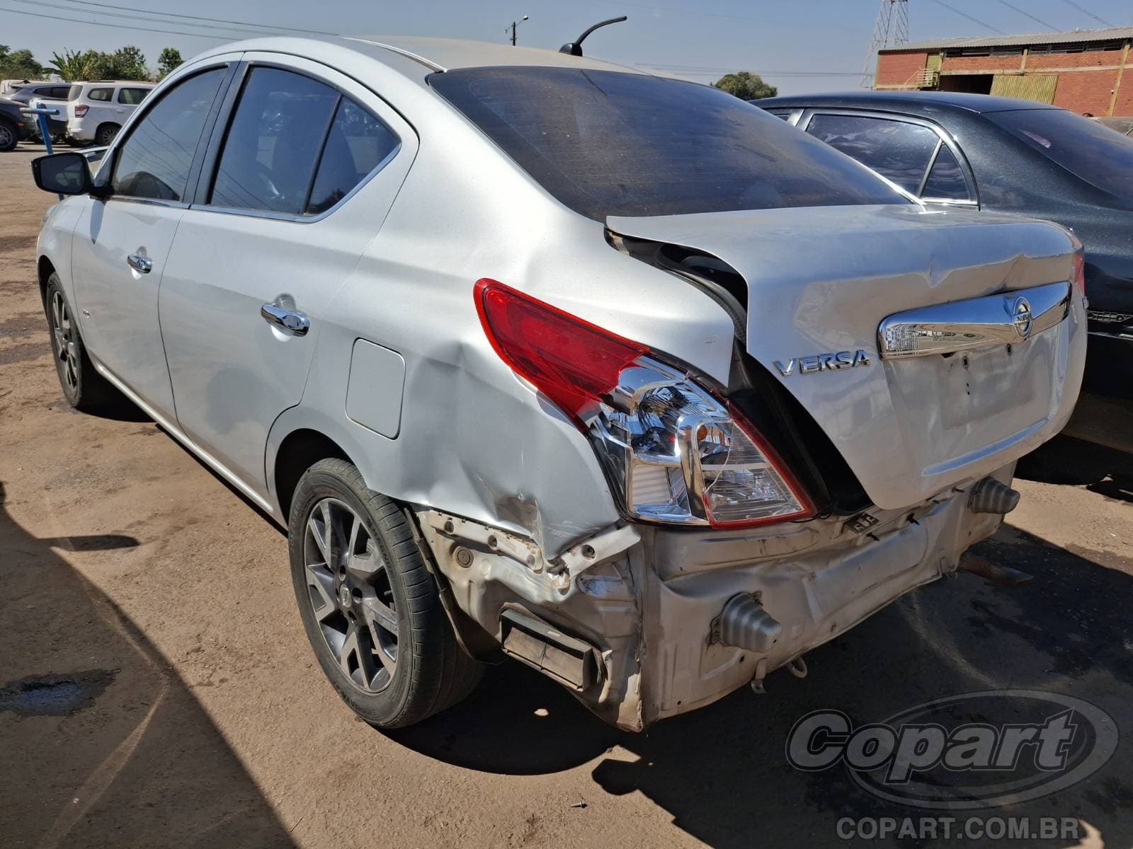 Nissan Versa 2016 — foto 3