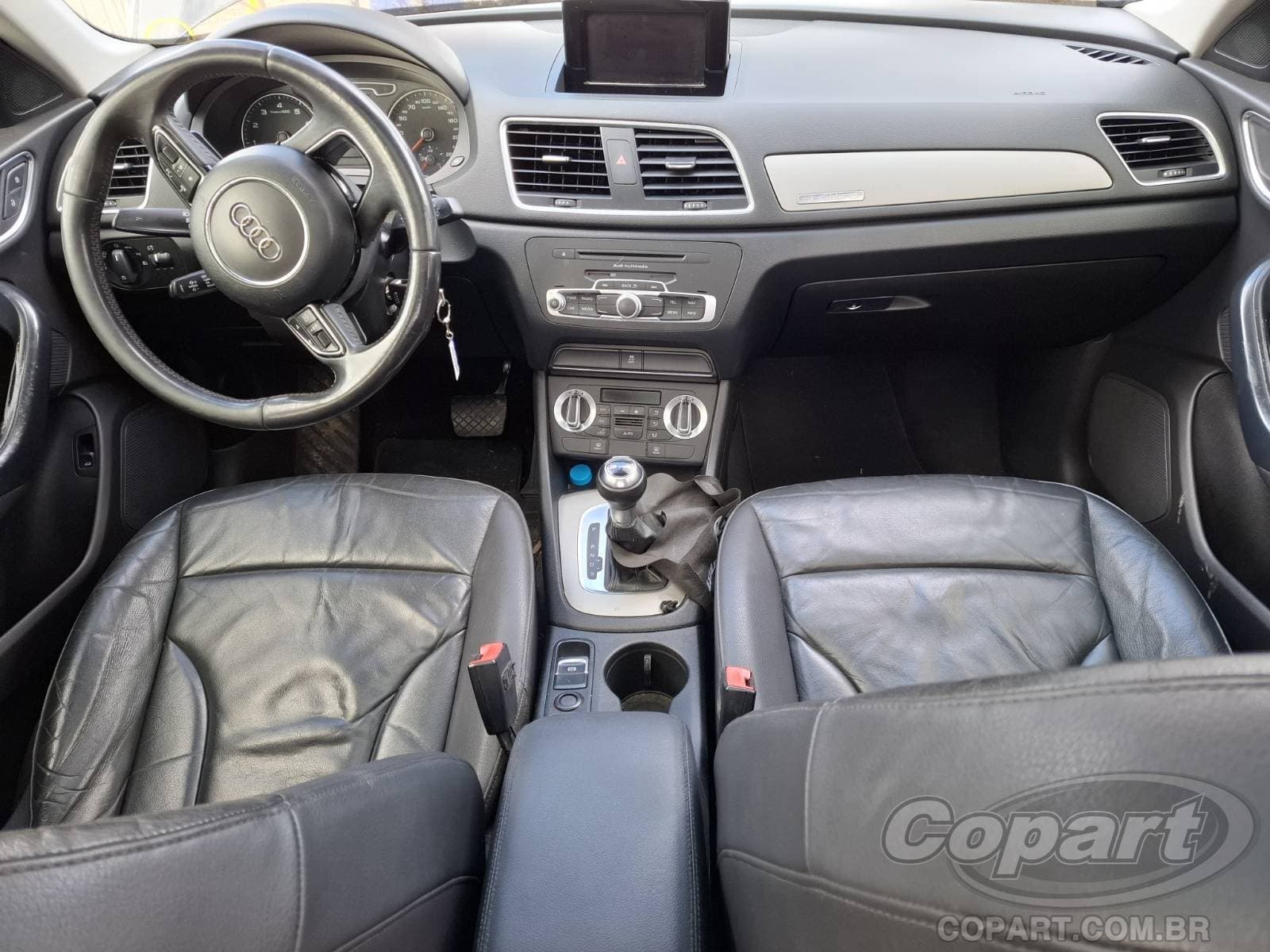 Audi Q3 2015 — foto 9